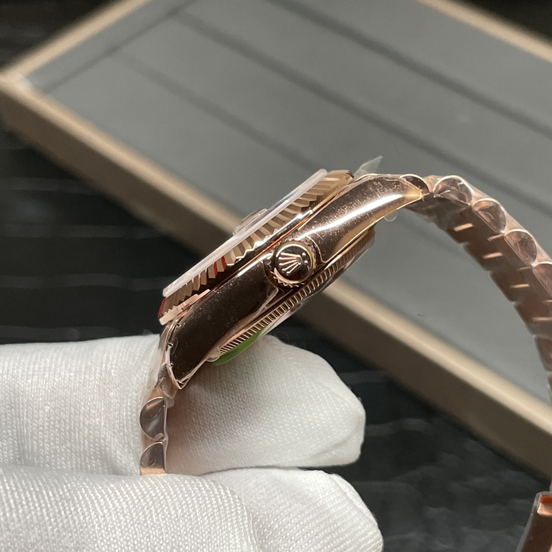 Rolex 全玫日志 香槟面2236机芯 31mm