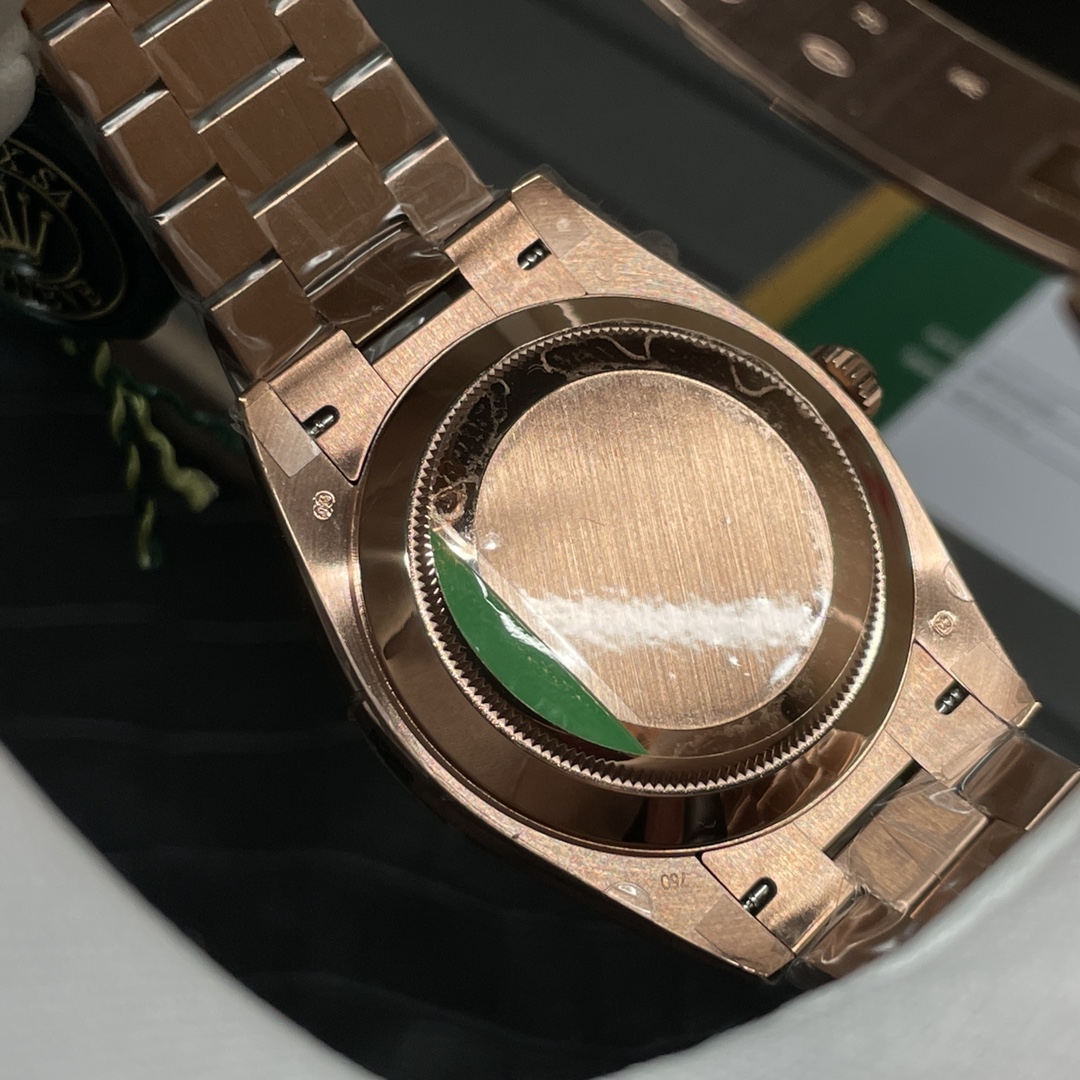 Rolex 星期日历型 40mm