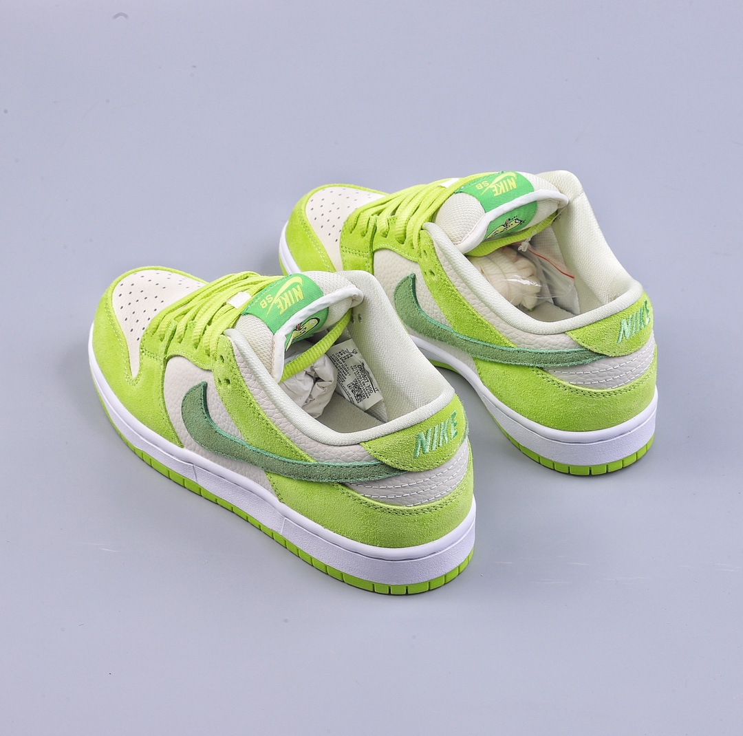 A Nike SB Dunk Low white green green apple exclusive original aviation aluminum grinding tool polished outsole DM0807-300