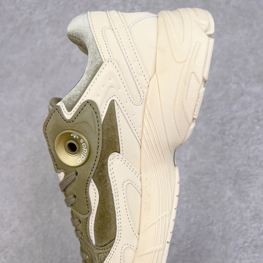 图片[7]-AD Original Astir 耐磨复古运动休闲鞋 鞋款灵感来自2000年代的跑步款式 鞋面和超大号孔眼进行更新复古色系搭配经典蓝白色 金色线条贯穿鞋身 增强鞋整体的流线感拼接设计 整体更显得有层次感，更有老爹鞋的味道网面透气设计 夏日出门也不会感到闷脚既舒适又透气带点稍微厚底的中底特殊材料 上脚偏软非常显高显瘦 休闲运动都可以搭配 尺码：35.5 36 36.5 37.5 38 38.5 39 40 40.5 41 42 42.5 43 44 44.5 45-选品中心