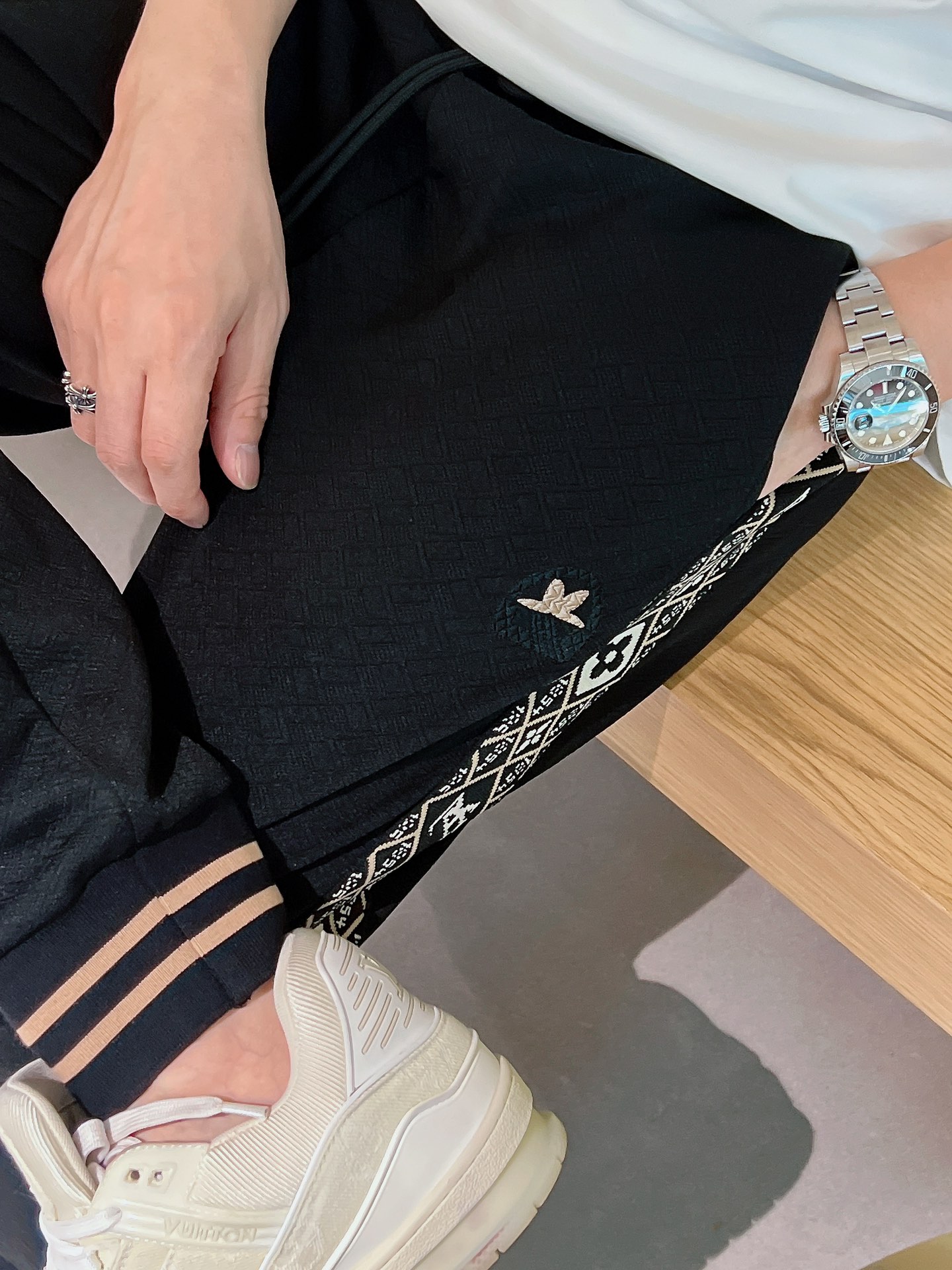 路易威登 Louis Vuitton 高定典藏名品高定成衣时装外套连衣裙衬衫T恤 #683340F7 4
