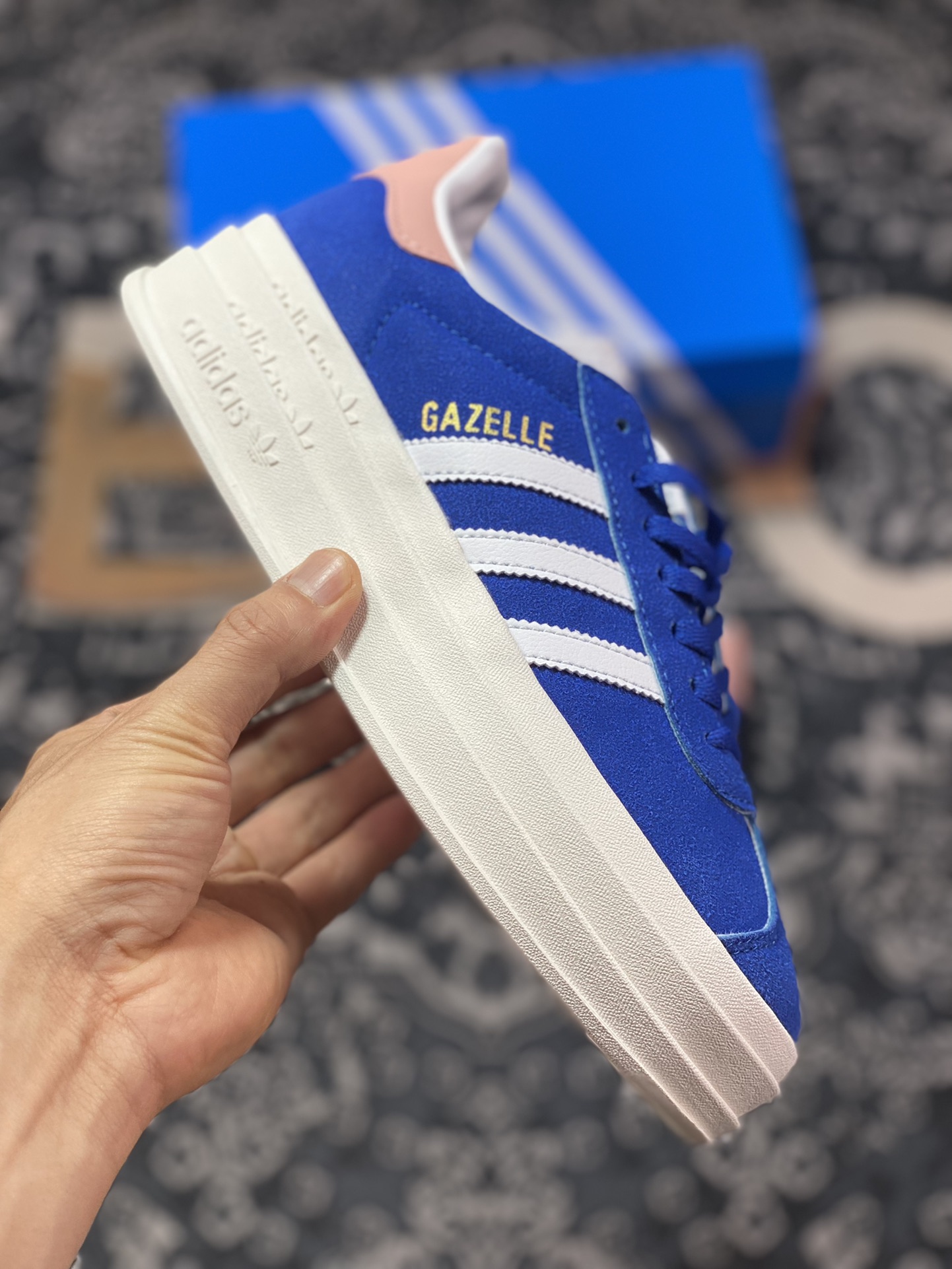 Adidas Originals Gazelle Bold powder blue and white thick-soled non-slip casual sneakers HQ6894