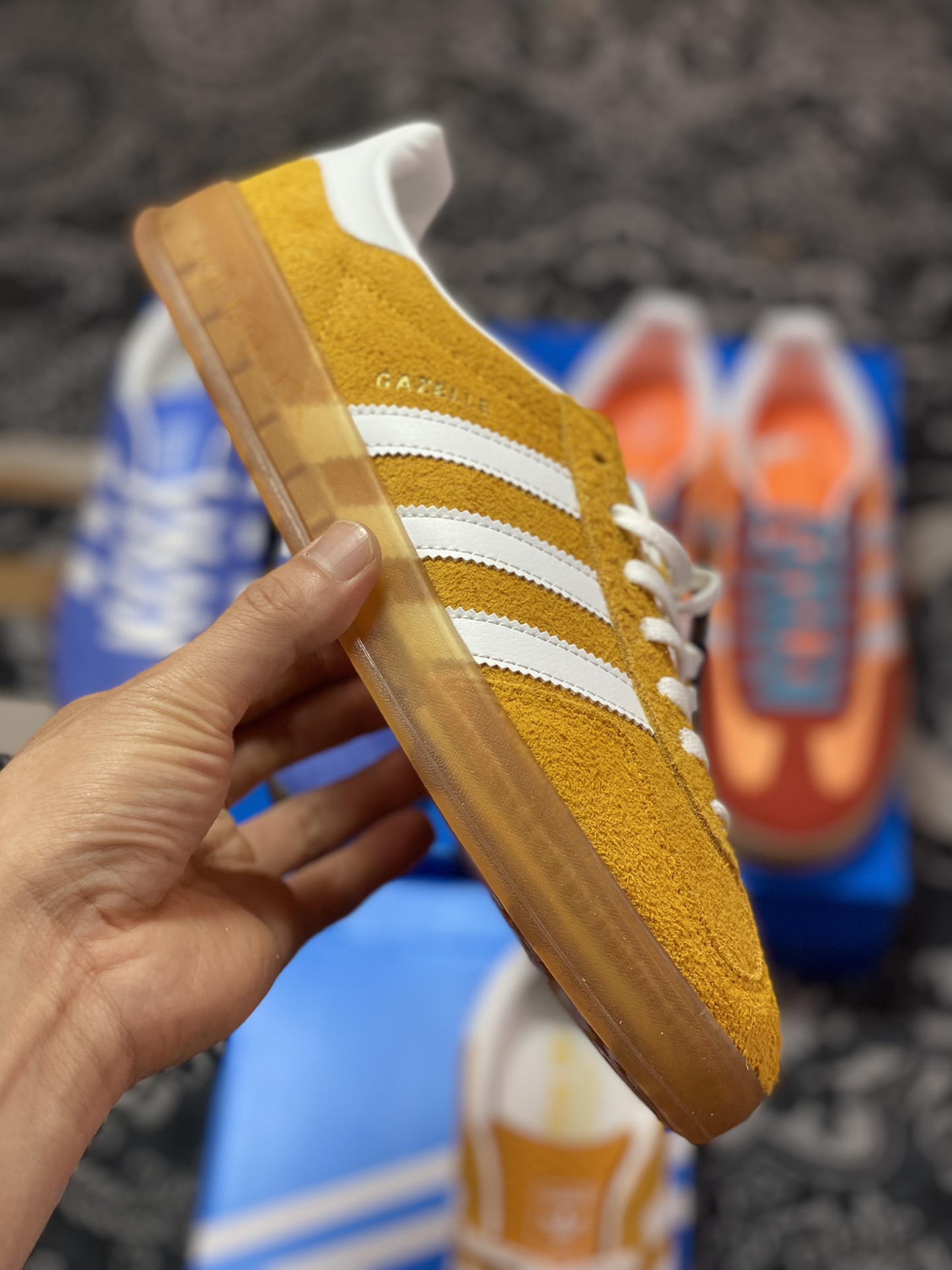 Adidas Originals Gazelle Indoor yellow and white clover retro casual sports sneakers HQ8716