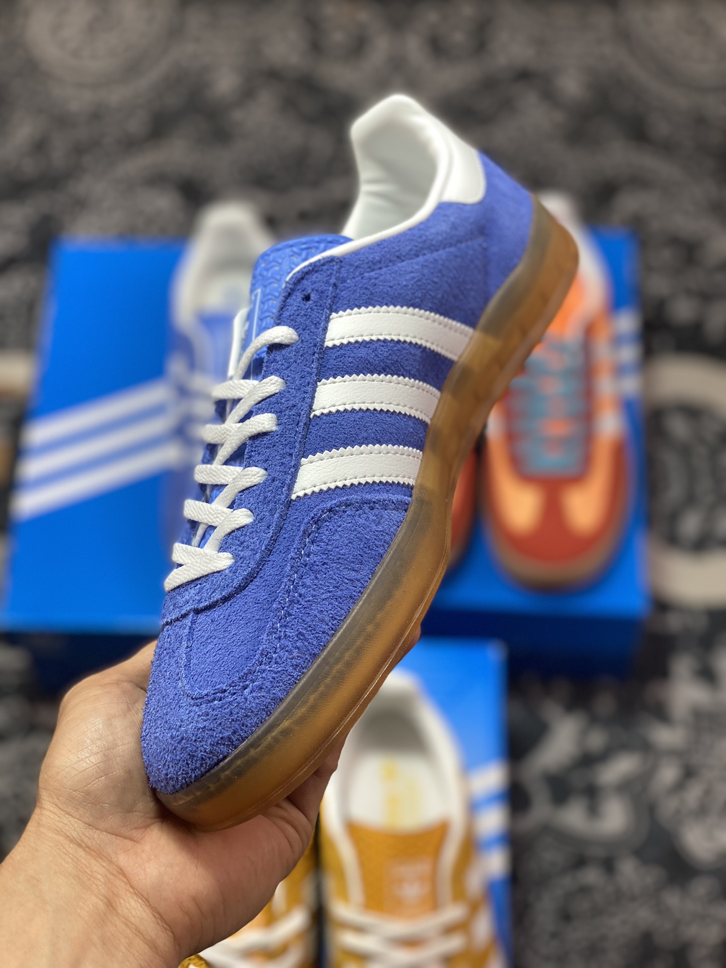 Adidas Originals Gazelle Indoor blue and white clover retro casual sports sneakers HQ8717