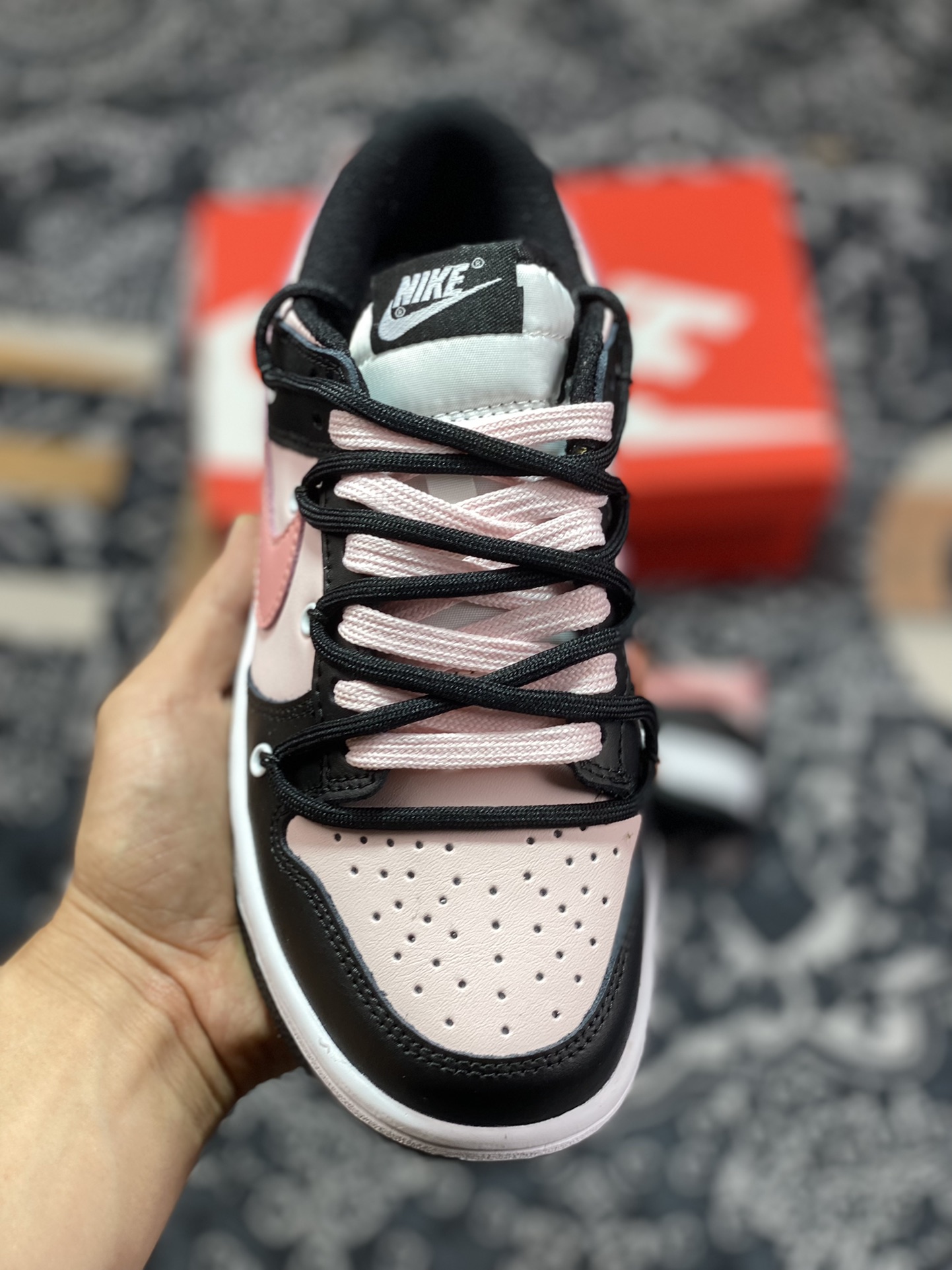 Nike Dunk SB Low Black Pink CW1590-100