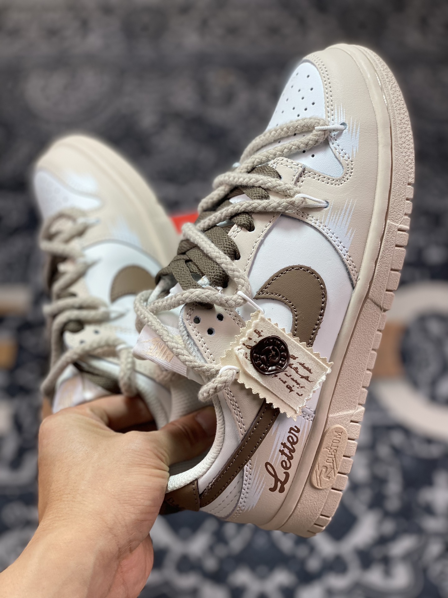 Nike Dunk SB Low Khaki DD1503-121