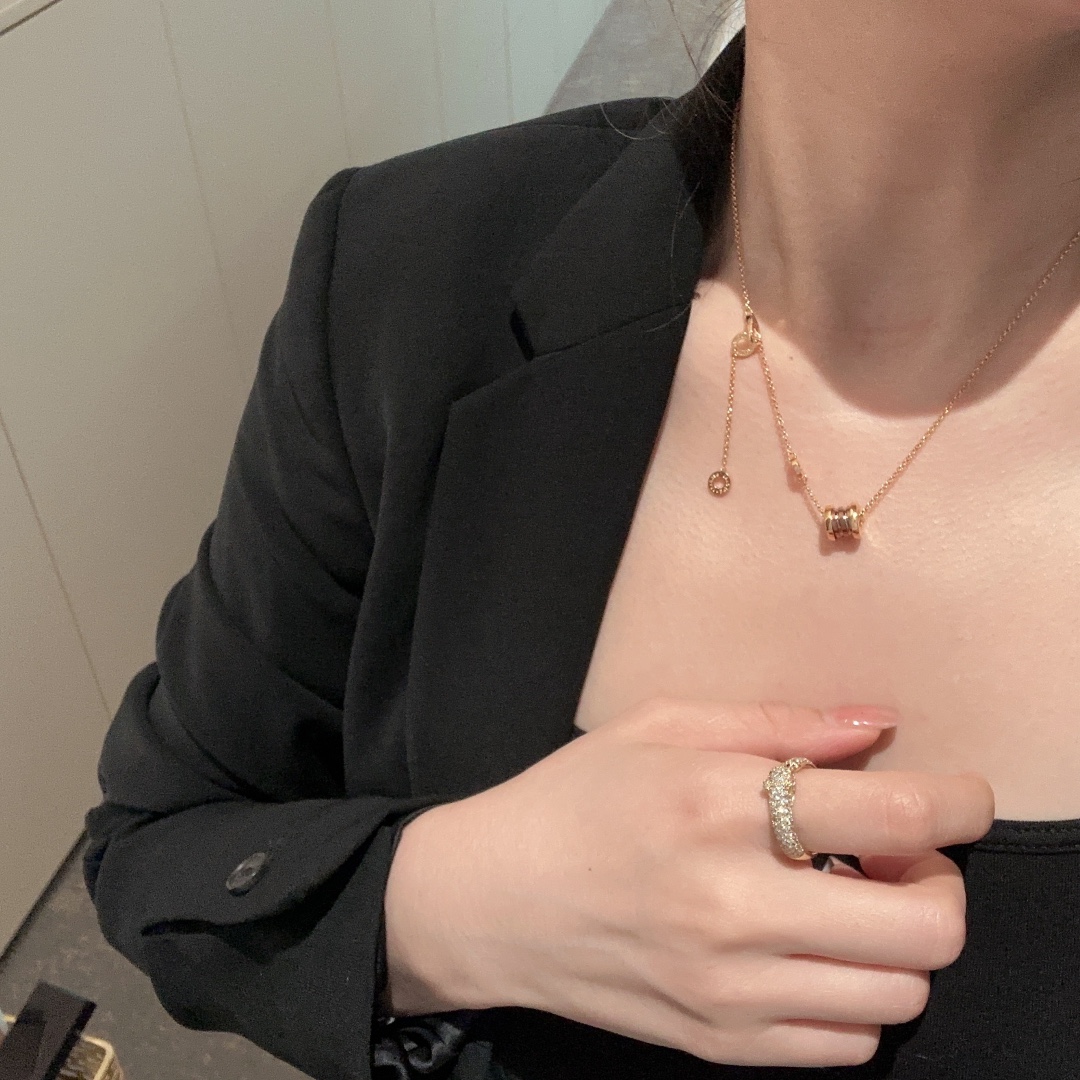 NO:631143,Baojia coffee ceramic small waist necklace 88260, necklace, Cartier high-end jewelry19860909宝家咖啡陶瓷小蛮腰项链88260,,necklace,卡迪亚高端饰品,Jewelry