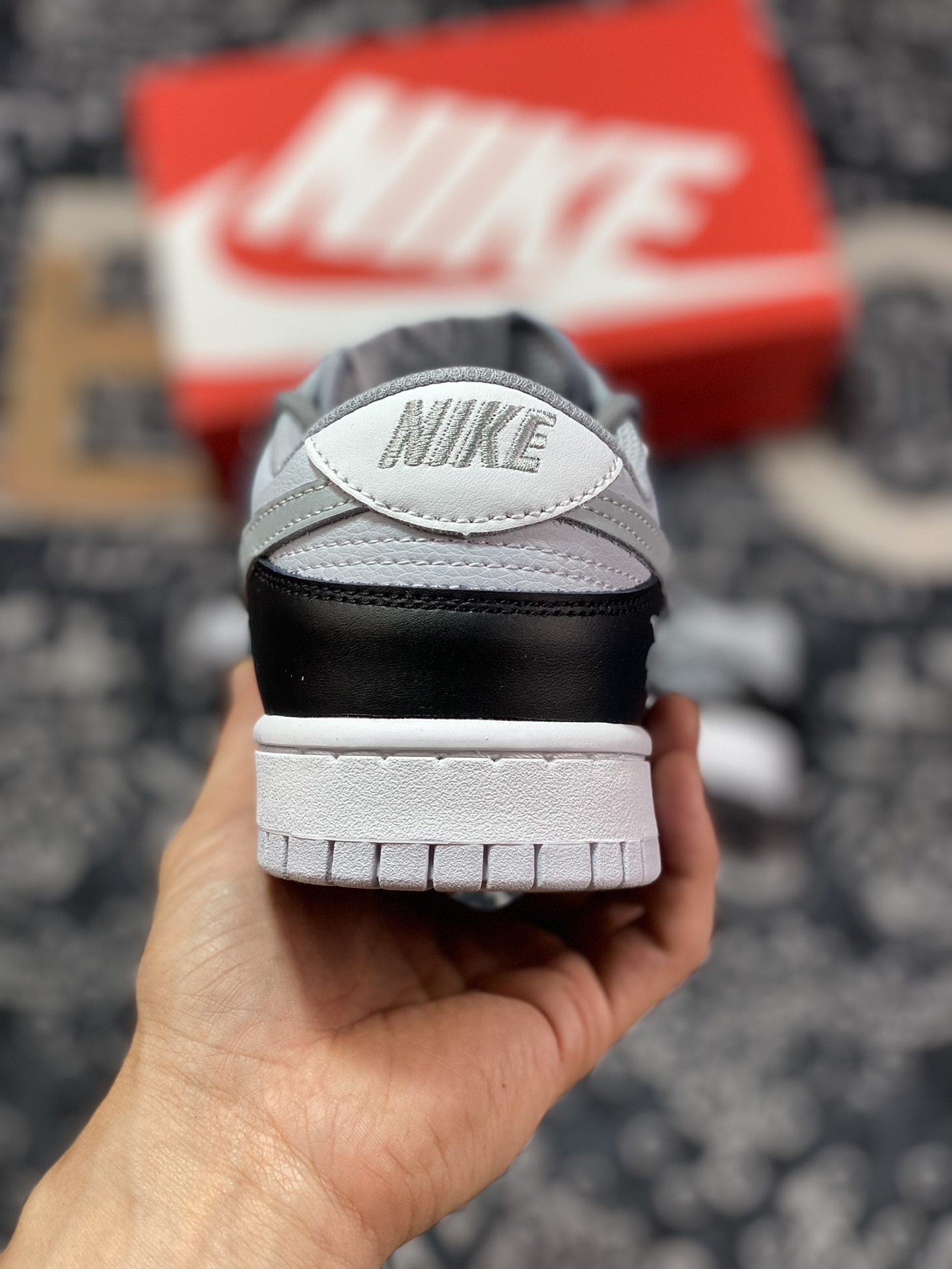 NIKE SB Dunk Low black, white and gray straps DZ6188-003