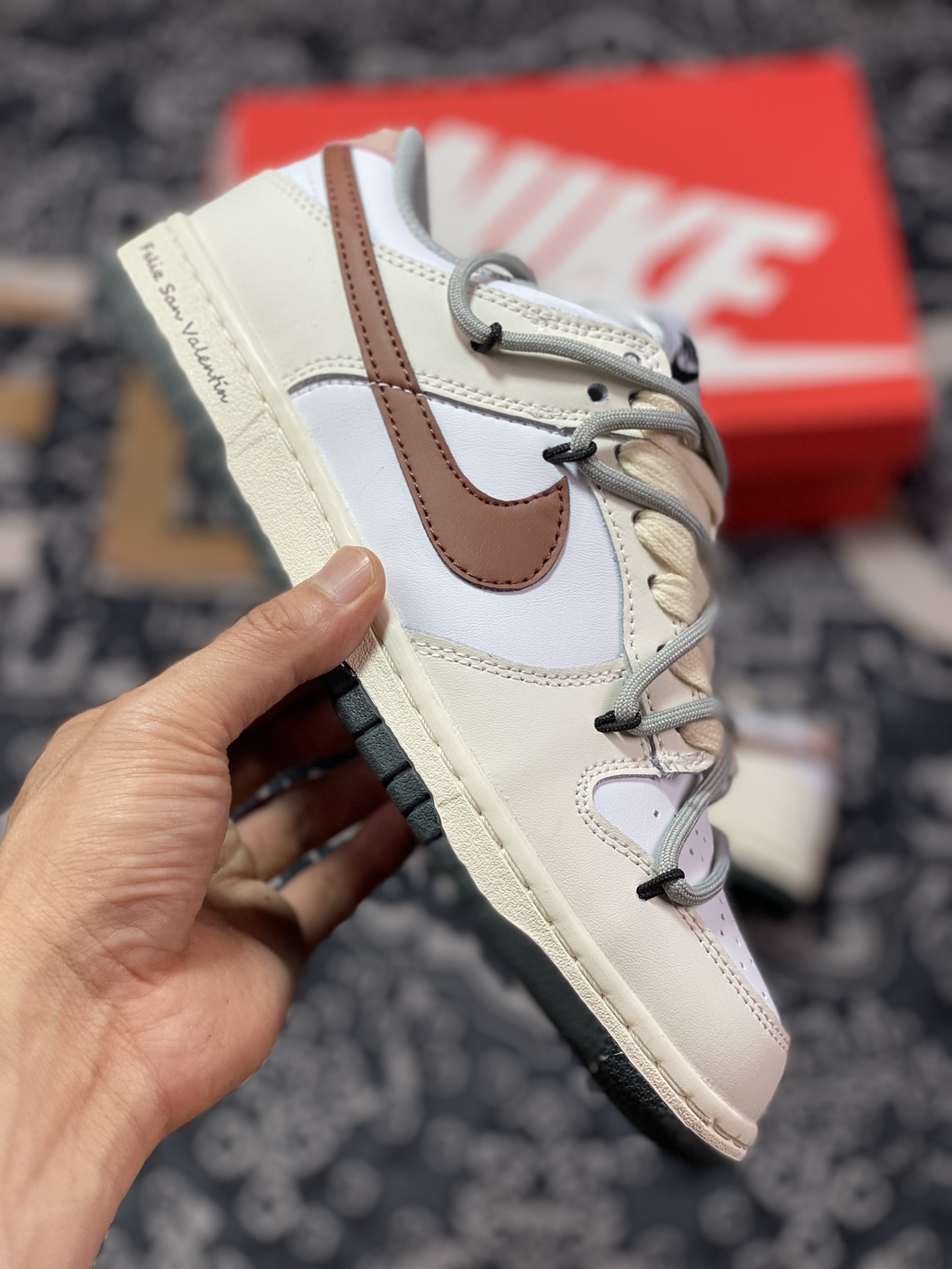 NIKE SB Dunk Low off-white brown strap DD1503-117