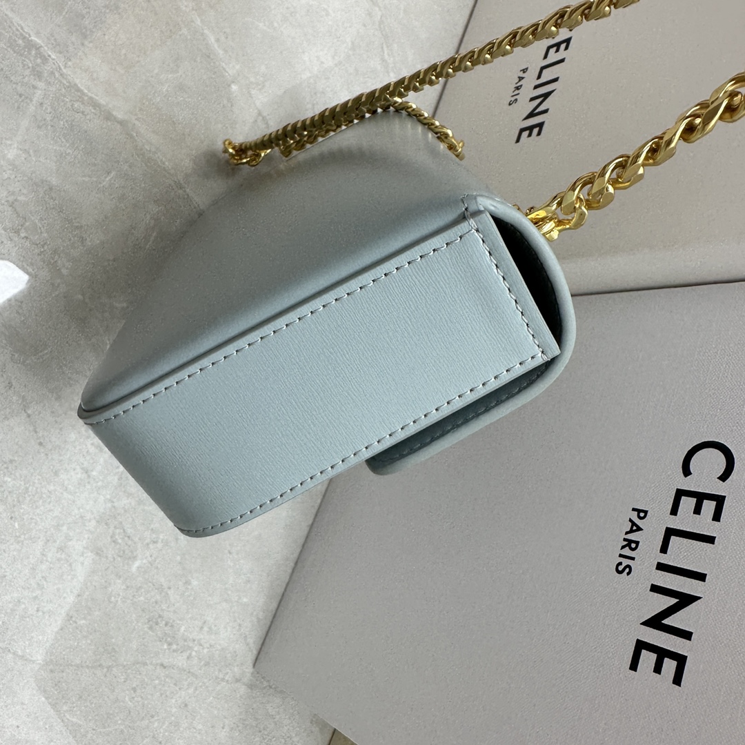 链条⛓️腋下包 PVC手搓纹小牛皮链条肩背包8 X 4 X 2英寸(20.5 X 10.5 X 4厘米)