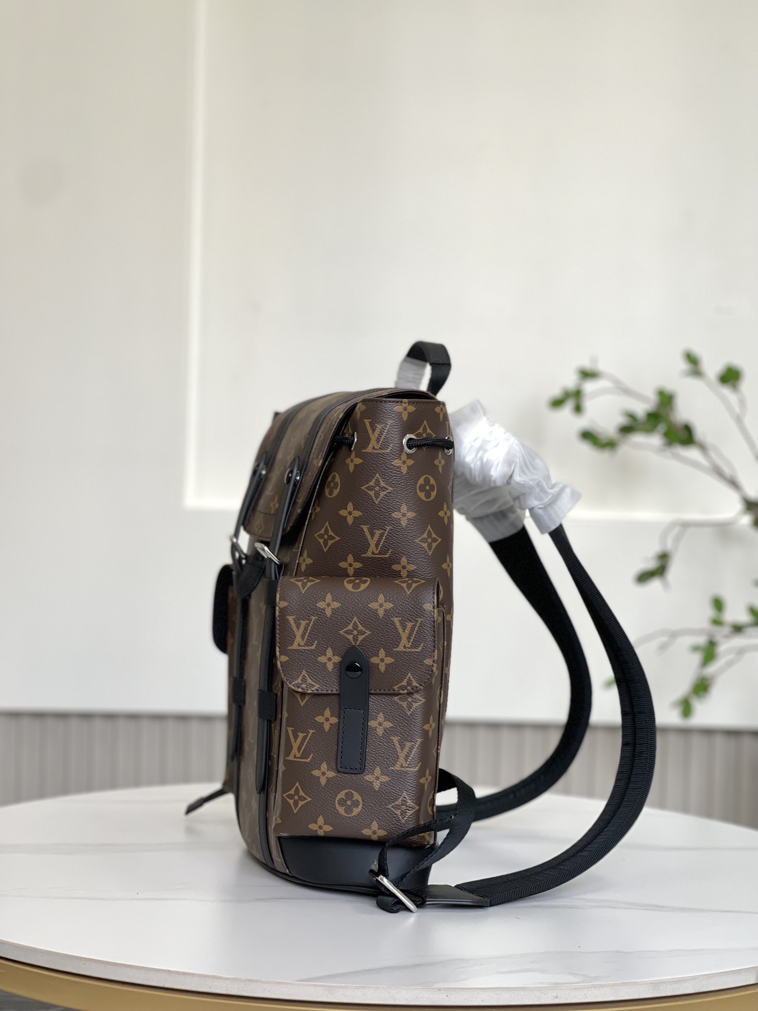 [Backpacks]presbyopic small MonogramEclipseReverse coated canvascow leathe