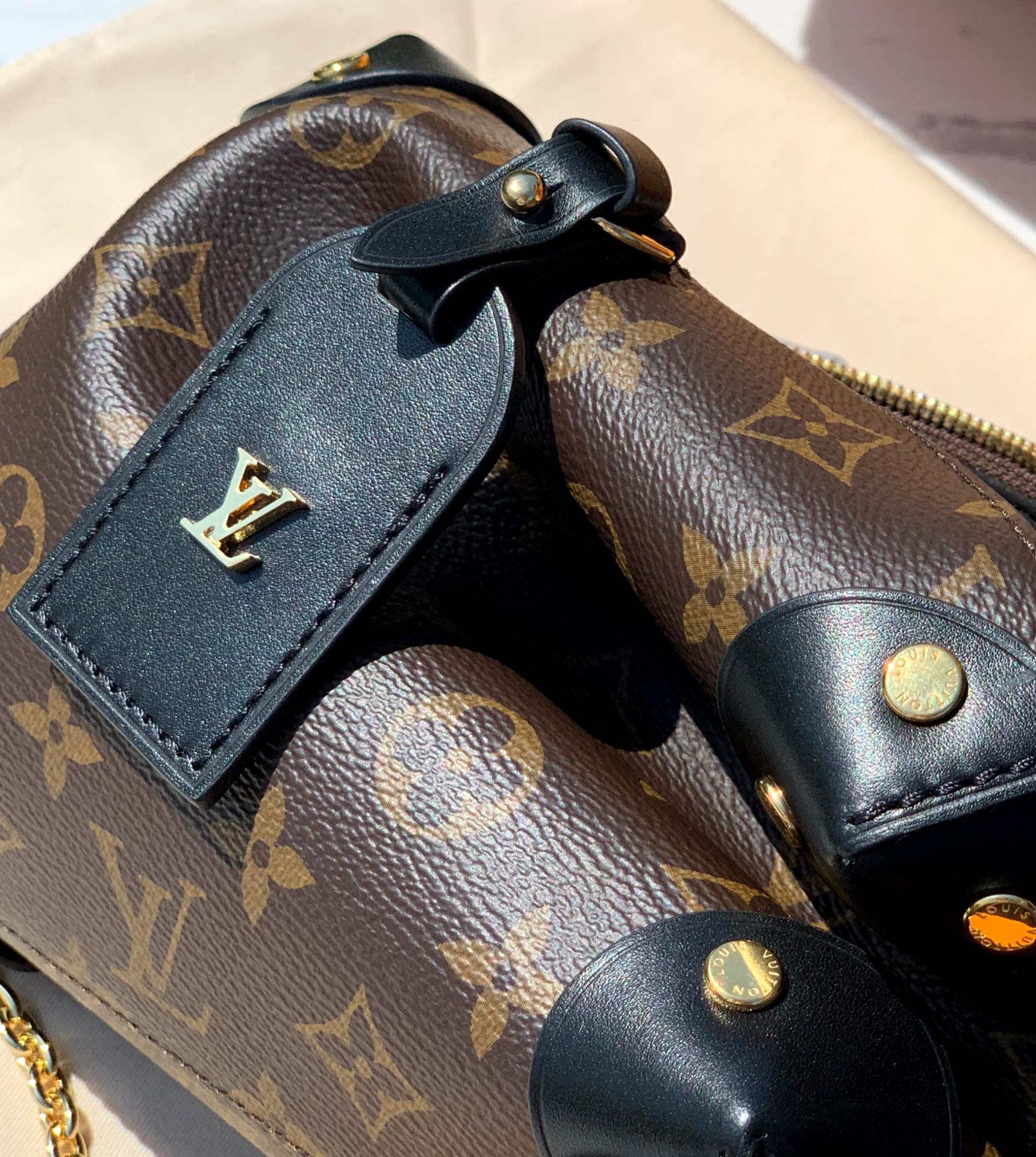 🌼尺寸 20×14×7.5cm国外渠道订单！M45571 LV软盒子手袋第一眼被戳中，还不是因为对老花完