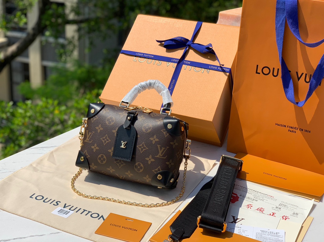 🌼尺寸 20×14×7.5cm国外渠道订单！M45571 LV软盒子手袋第一眼被戳中，还不是因为对老花完