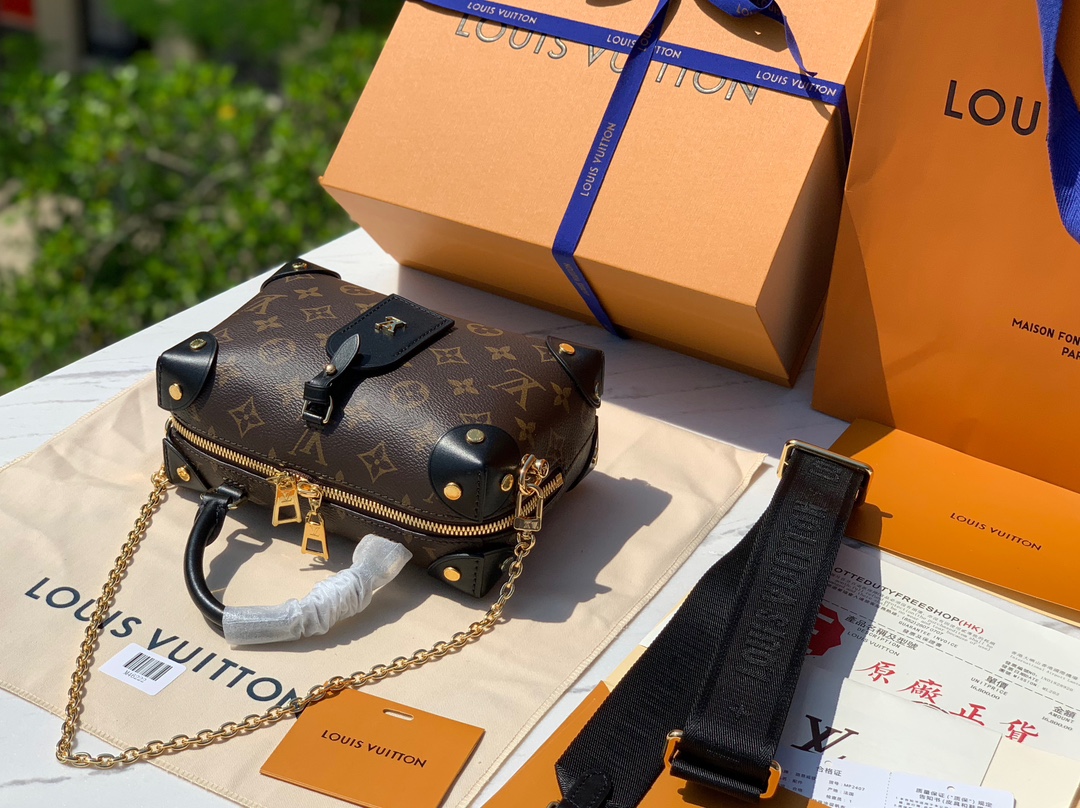 🌼尺寸 20×14×7.5cm国外渠道订单！M45571 LV软盒子手袋第一眼被戳中，还不是因为对老花完