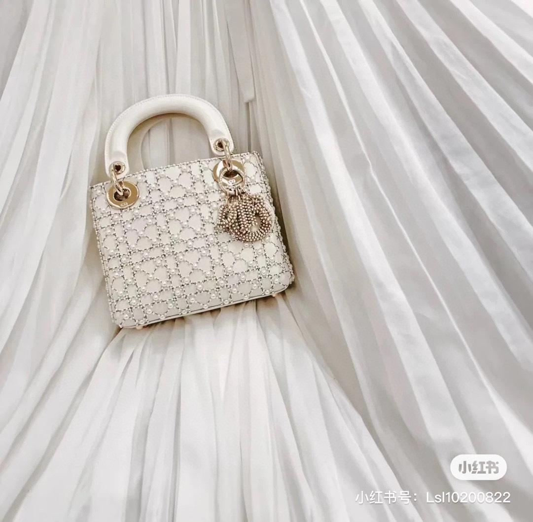 Dior Product _dexqfajbNFeMFP7NjhIG6J7HNsJscisvnP_sT1w
