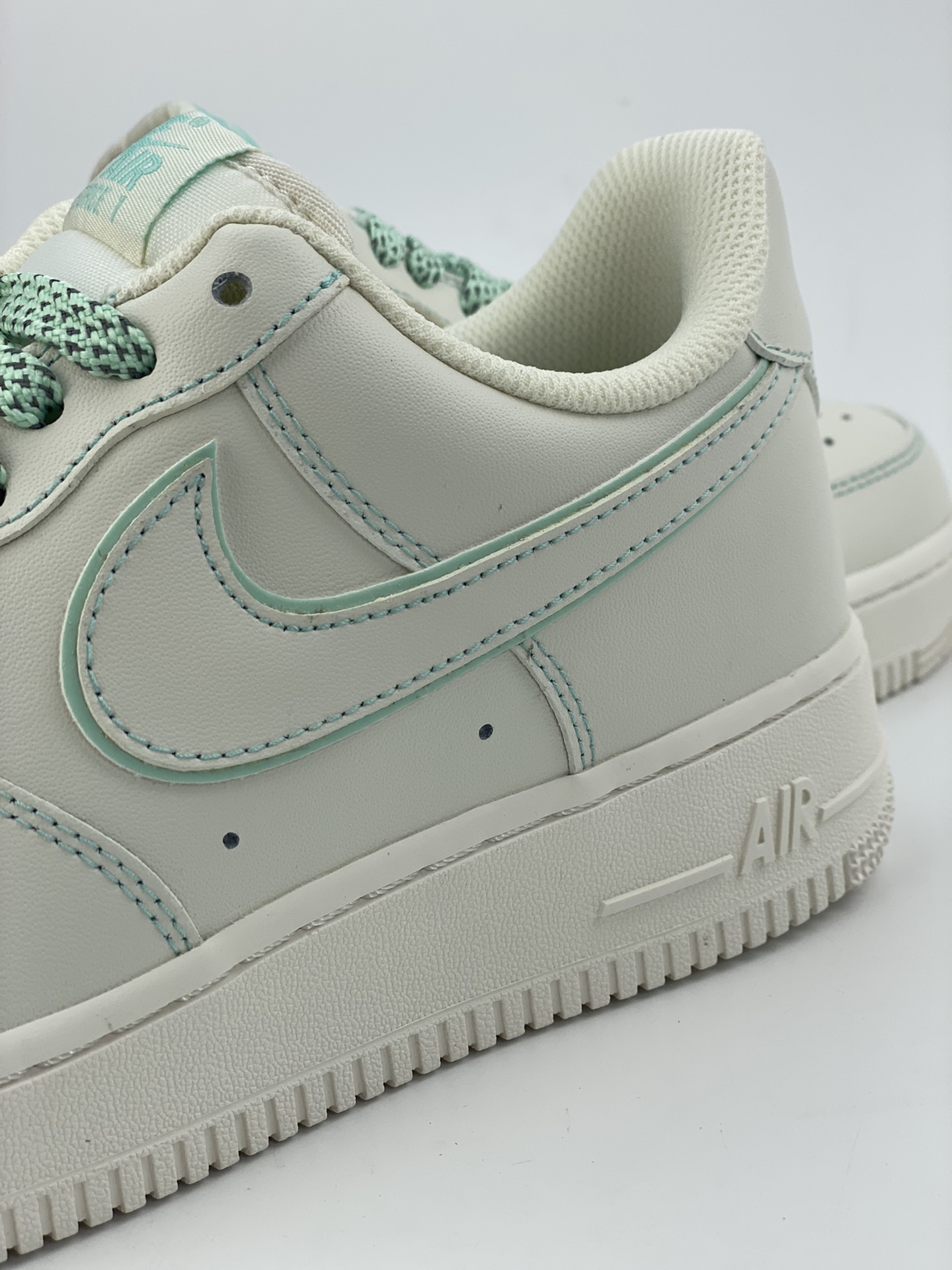 Nike Air Force 1 Low 07 Bugs Bunny Ice Blue 3M 315122-707