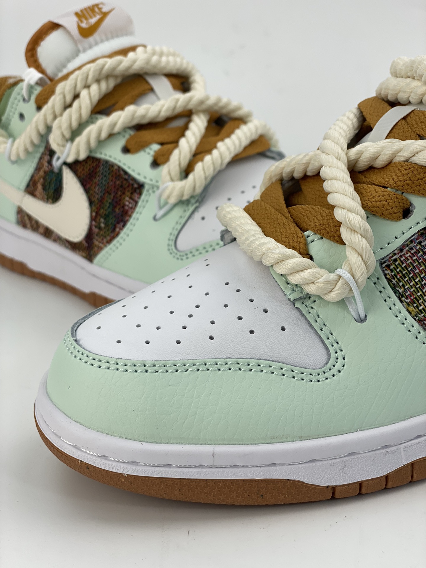 Nike SB Dunk Low deconstructed drawstring low top DN1431-001