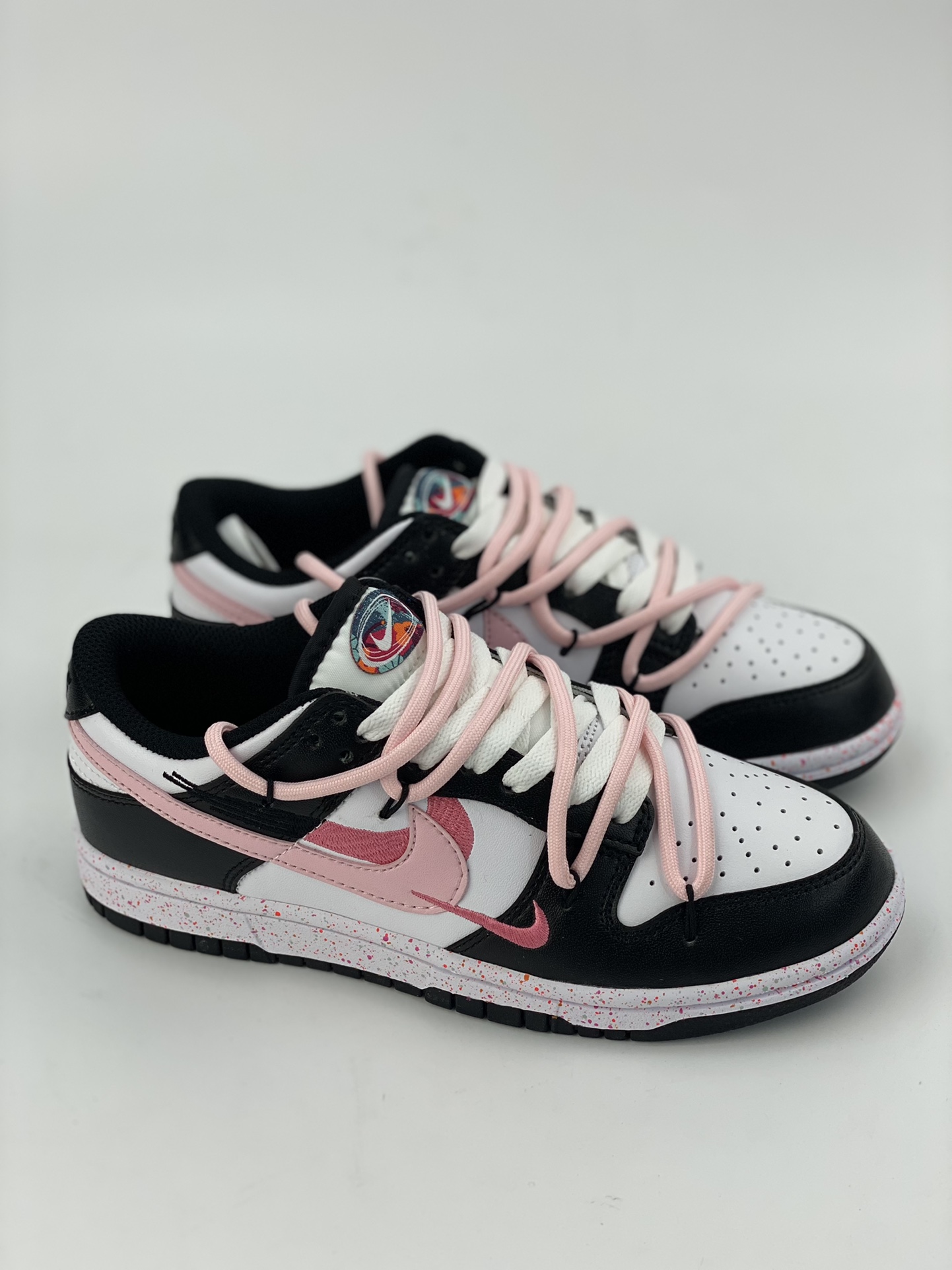 Nike SB Dunk Low Valentine's Day Black Pink Reversed Three Hook Deconstructed Drawstring Shoes FD4623-131