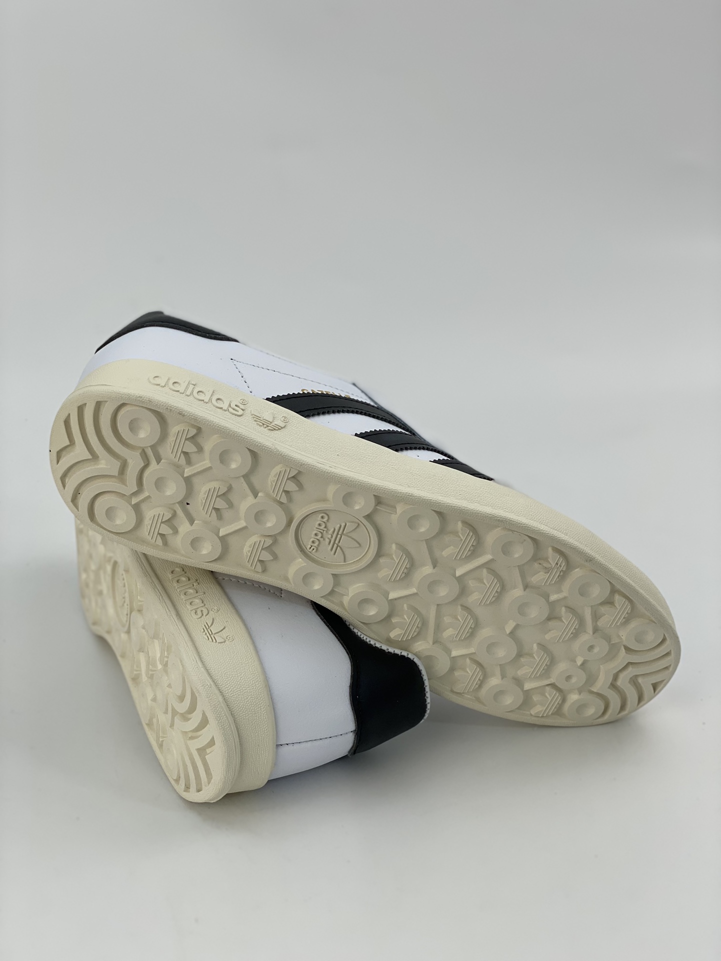 adidas Originals Gazelle INdoor Clover casual non-slip wear-resistant low-cut sneakers FV1242