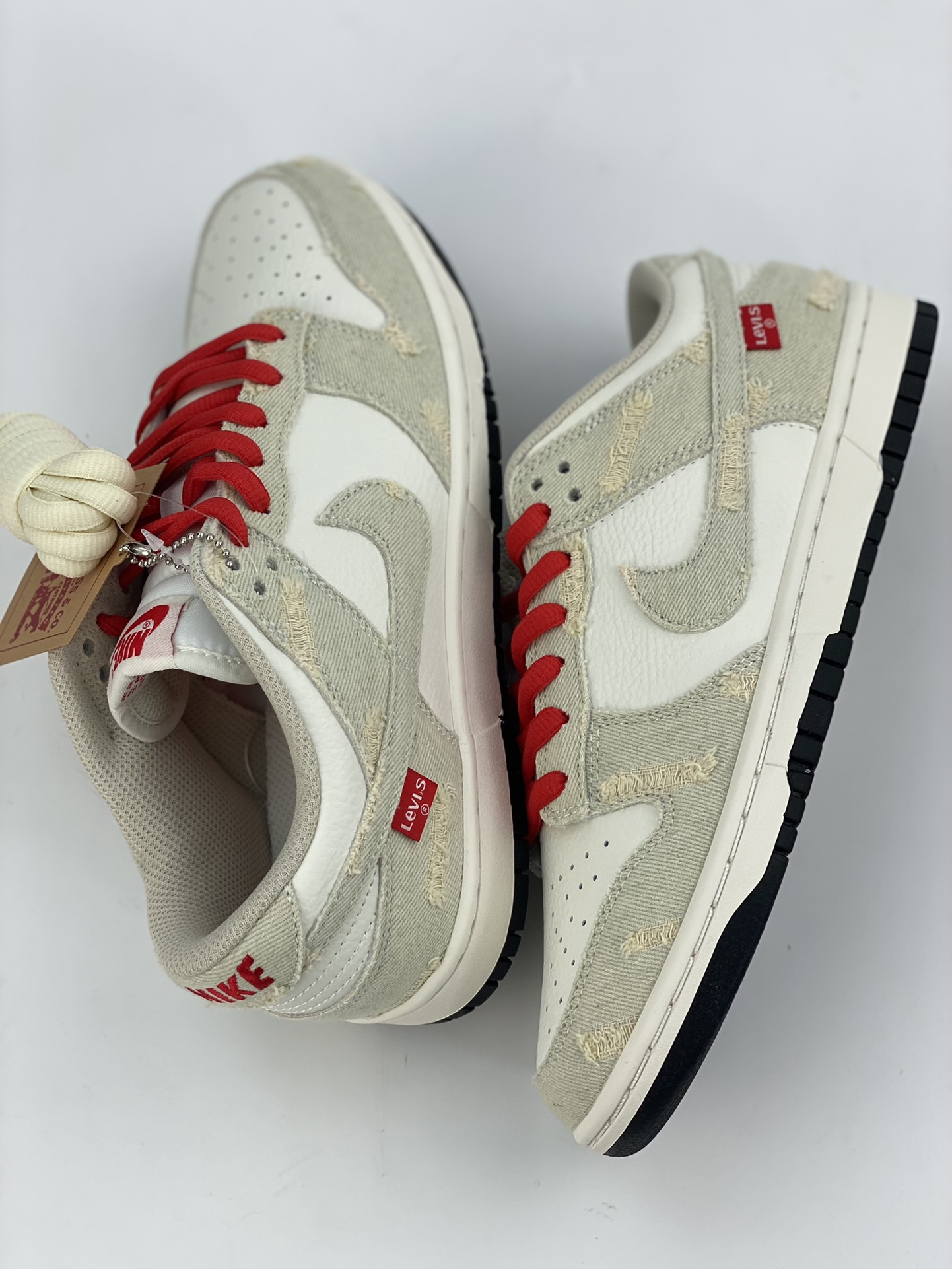 Nike SB Dunk Low Levi's Denim Joint LE0021-003