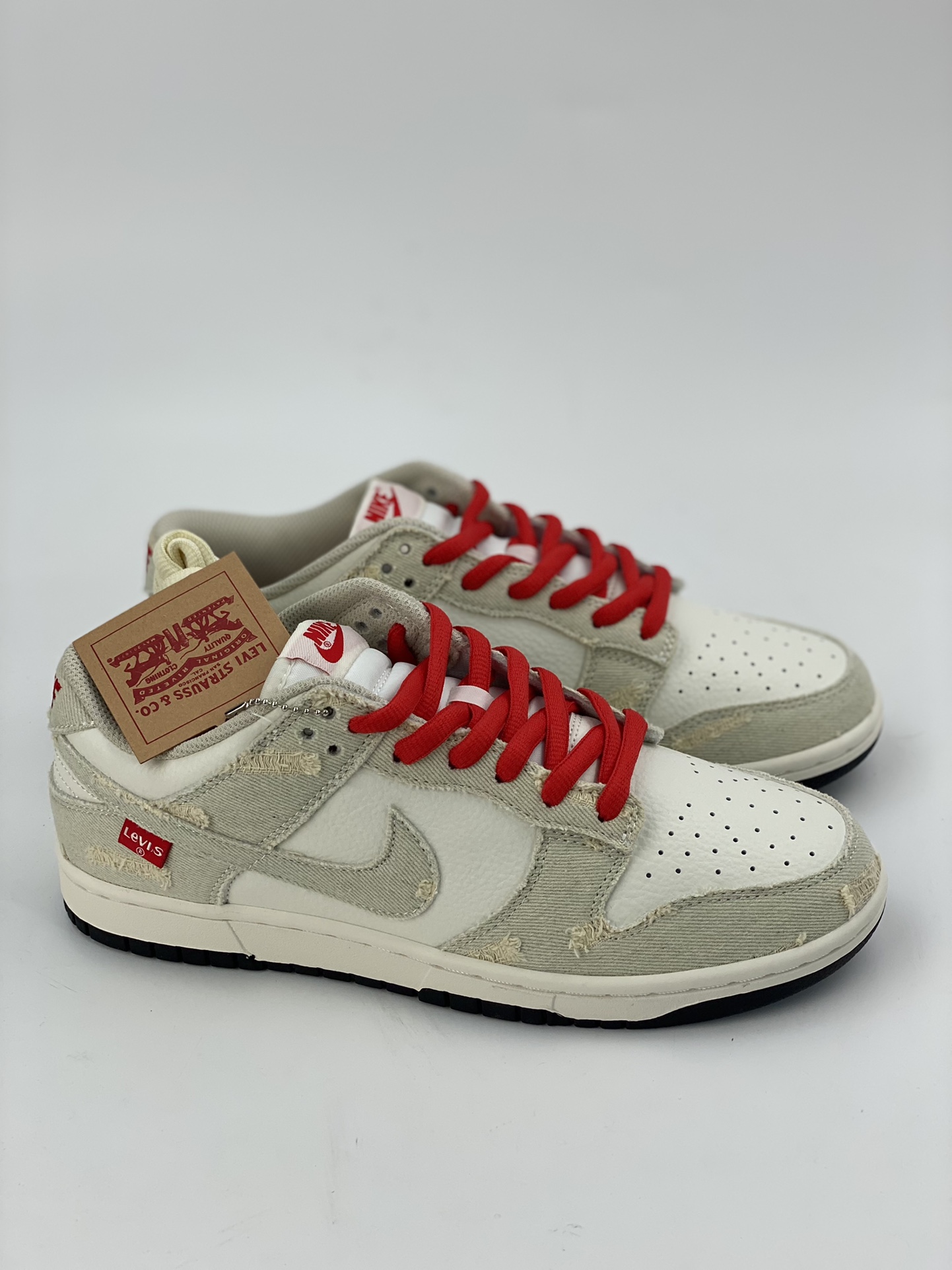 Nike SB Dunk Low Levi's Denim Joint LE0021-003