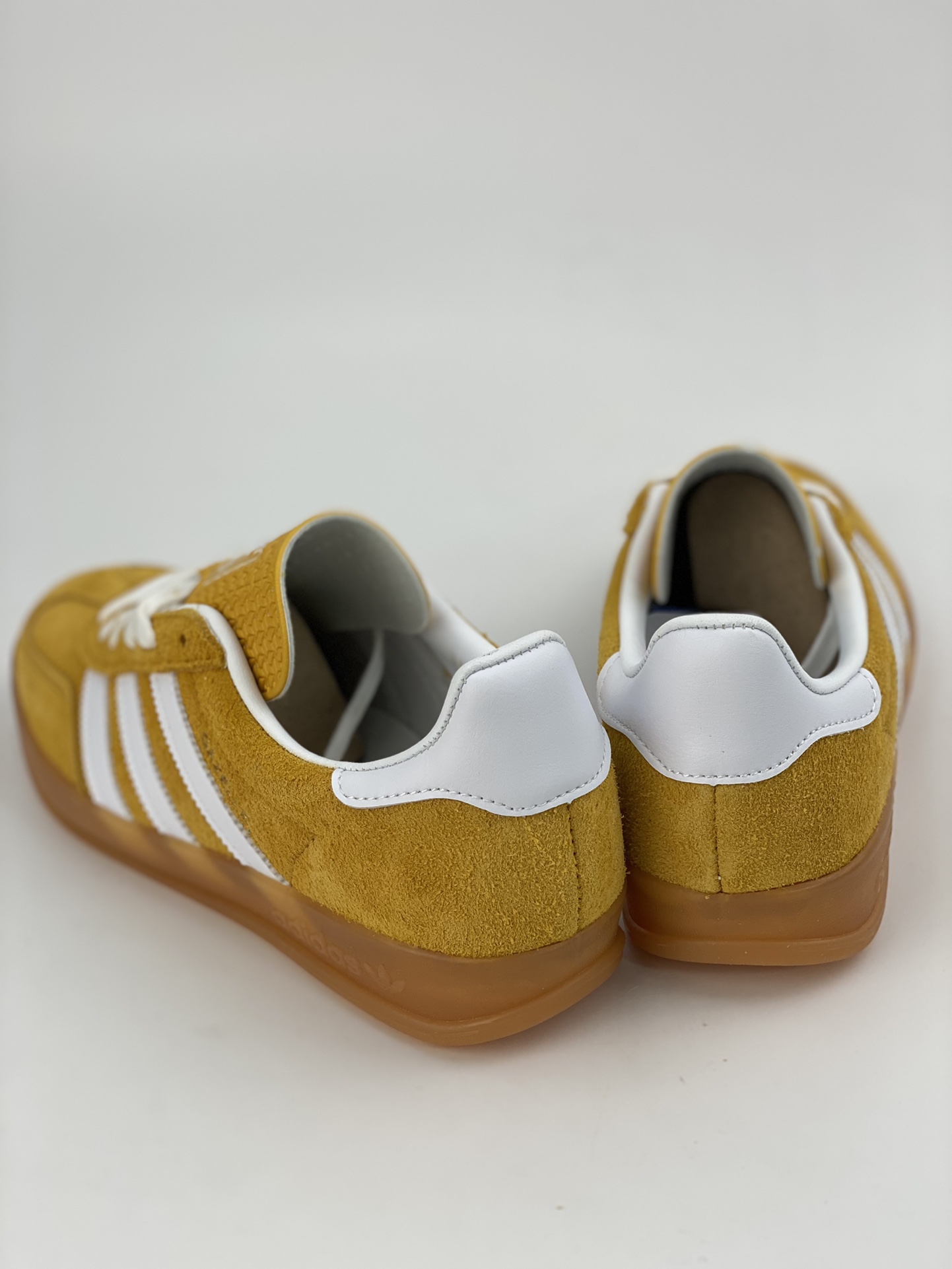 adidas Originals Gazelle INdoor clover casual non-slip wear-resistant low-cut sneakers HQ8716