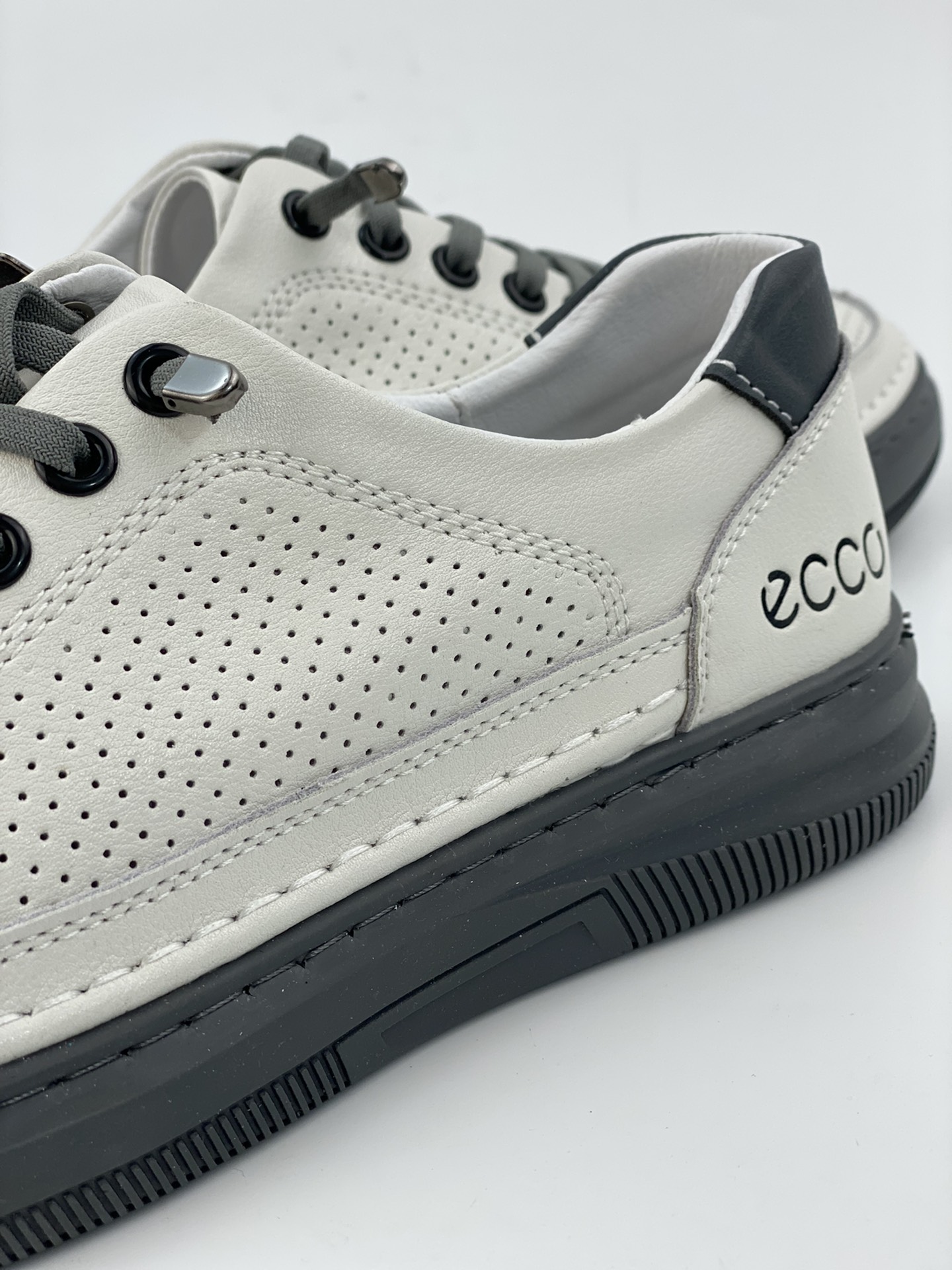 ECCO/Aibu sports running shoes/casual shoes quality stamped logo