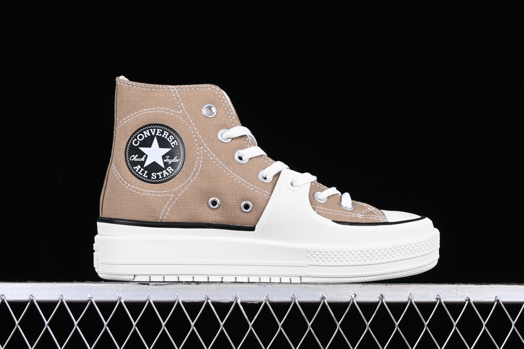💰160纯原
Converse All Star Construct 硬壳 匡威官方 防滑耐磨休闲运动鞋 A03876C
#鞋身整体以经典的灰色1970s为原型,Construct系列采用了复古篮球鞋的EVA中底,厚度增高了2cm左右。前掌部分的“盔甲”包边从中底上翻至第三个鞋带孔,极具解构风格。内里部分也进行了加厚处理,触感像是一层海绵,提供更加舒适的脚感的同时,也更适合春季穿着。鞋垫采用了OrthoLite 鞋垫,带来更舒适的脚感体验,外底则是菱形纹+人字形纹路,更加防滑耐磨。
尺码:35 36 36.5 37 37.5 38 39 39.5 40 41 41.5 42 42.5 43 44 M.C3