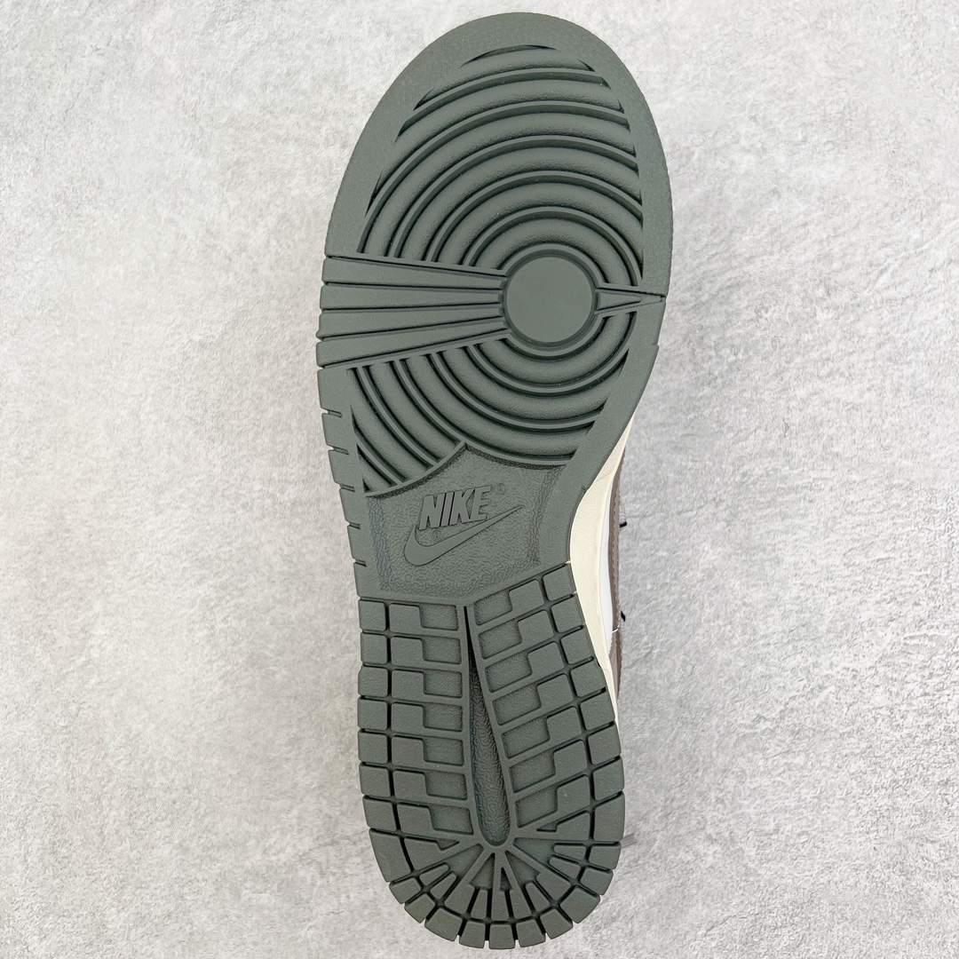 图片[9]-＃YC纯原福利 NK Dunk Low 可可拿铁 摩卡棕 DD1503-117 定制系列天花板 无原鞋不开发 全系列得物原鞋一比一校对开发 配色持续更新中 终端对接 优势输出 全套原厂楦头原纸板数据档案倾力打造 原汁原味莞产 极致还原 圈内最强针车工艺 高端零售指定版 广东原厂配套原盒原标 鞋盒分三个尺码段 原厂冲刀 超高清洁度 全鞋零毛边皮料切割 采用原厂百宏鞋带以及原厂百宏织唛舌标 内标可供原厂几率过验 进口原装条纹中底布 四线拉帮白色点胶 原厂拉帮手法遵循公司 原厂电绣 极致还原 尺码：35.5 36 36.5 37.5 38 38.5 39-选品中心