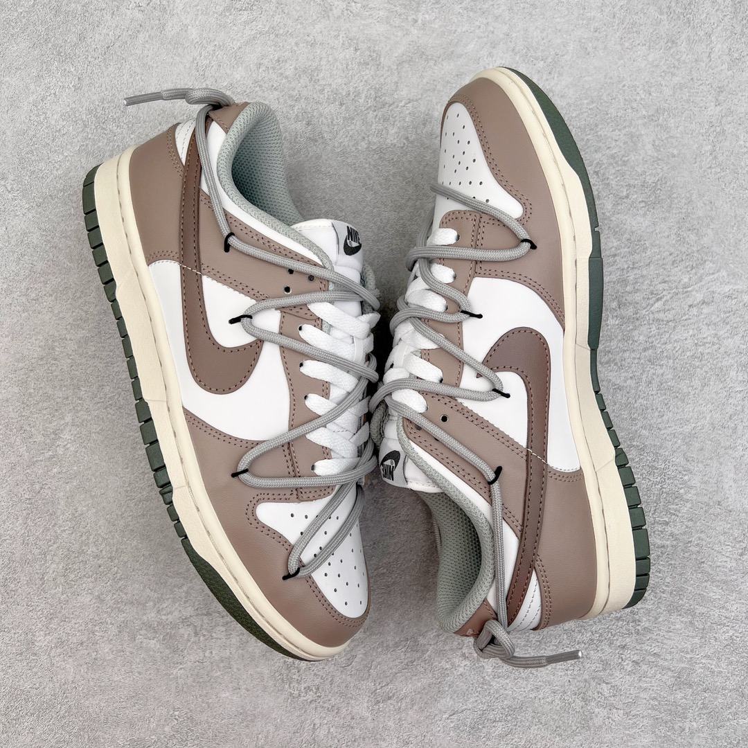 图片[3]-＃YC纯原福利 NK Dunk Low 可可拿铁 摩卡棕 DD1503-117 定制系列天花板 无原鞋不开发 全系列得物原鞋一比一校对开发 配色持续更新中 终端对接 优势输出 全套原厂楦头原纸板数据档案倾力打造 原汁原味莞产 极致还原 圈内最强针车工艺 高端零售指定版 广东原厂配套原盒原标 鞋盒分三个尺码段 原厂冲刀 超高清洁度 全鞋零毛边皮料切割 采用原厂百宏鞋带以及原厂百宏织唛舌标 内标可供原厂几率过验 进口原装条纹中底布 四线拉帮白色点胶 原厂拉帮手法遵循公司 原厂电绣 极致还原 尺码：35.5 36 36.5 37.5 38 38.5 39-选品中心