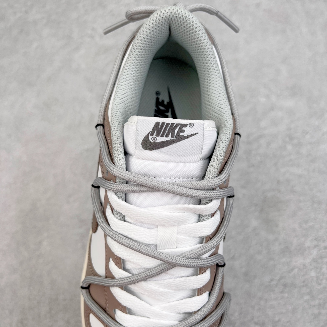 图片[5]-＃YC纯原福利 NK Dunk Low 可可拿铁 摩卡棕 DD1503-117 定制系列天花板 无原鞋不开发 全系列得物原鞋一比一校对开发 配色持续更新中 终端对接 优势输出 全套原厂楦头原纸板数据档案倾力打造 原汁原味莞产 极致还原 圈内最强针车工艺 高端零售指定版 广东原厂配套原盒原标 鞋盒分三个尺码段 原厂冲刀 超高清洁度 全鞋零毛边皮料切割 采用原厂百宏鞋带以及原厂百宏织唛舌标 内标可供原厂几率过验 进口原装条纹中底布 四线拉帮白色点胶 原厂拉帮手法遵循公司 原厂电绣 极致还原 尺码：35.5 36 36.5 37.5 38 38.5 39-选品中心