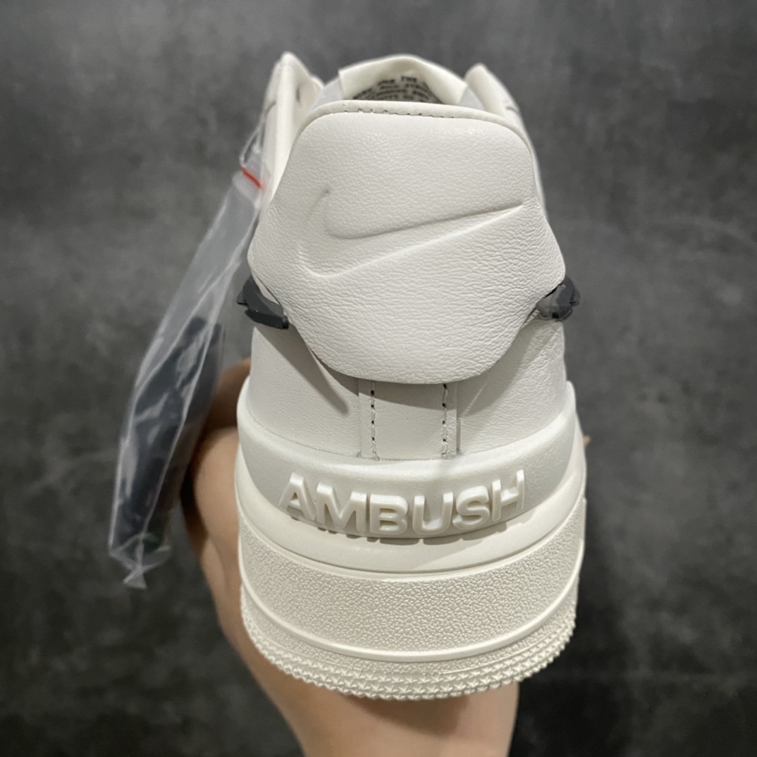 [T1 foreign trade version] Ambush x AF1 Air Force 1 Low Air Force 1 low-top sports sneakers co-branded large hook white and black DV3464-002