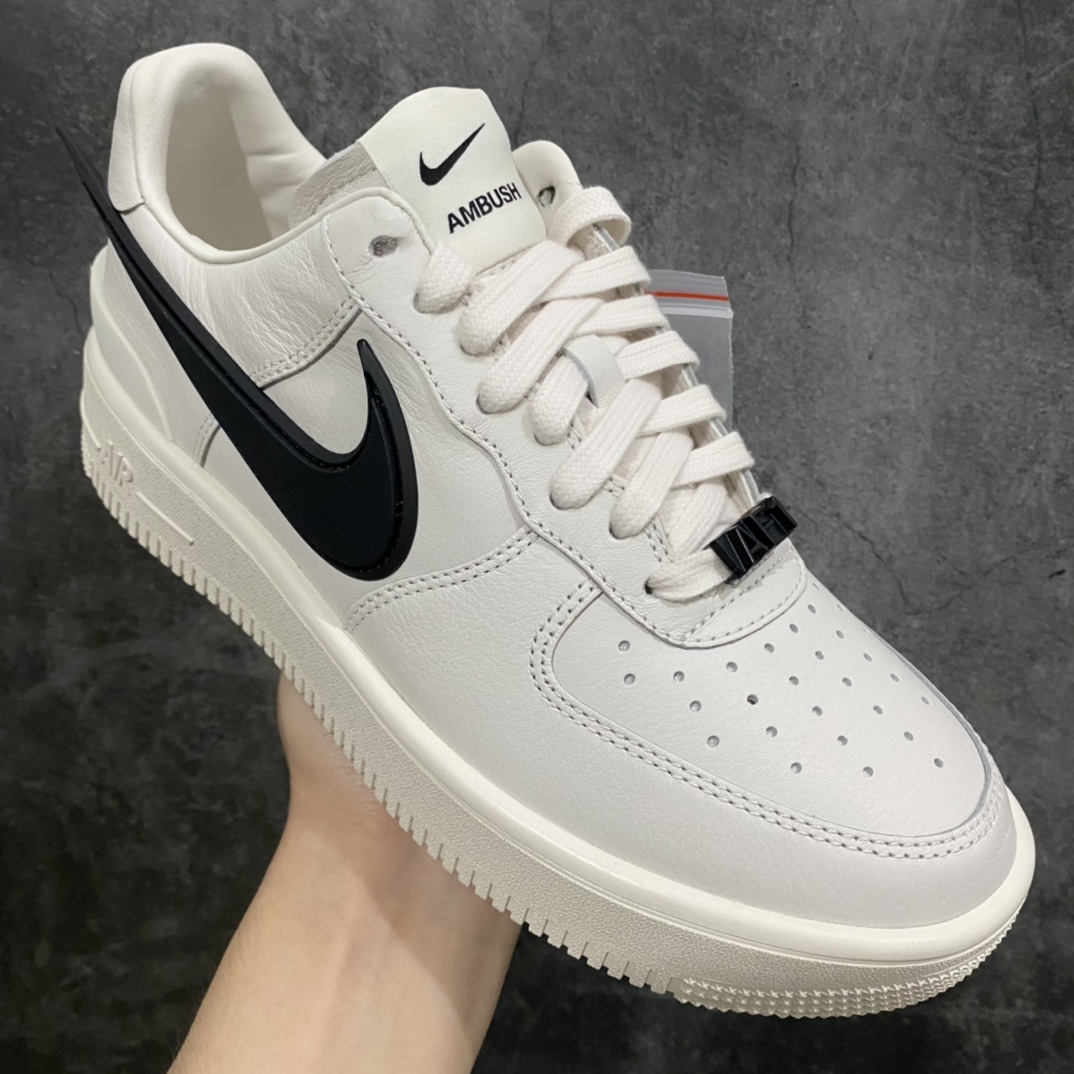 [T1 foreign trade version] Ambush x AF1 Air Force 1 Low Air Force 1 low-top sports sneakers co-branded large hook white and black DV3464-002