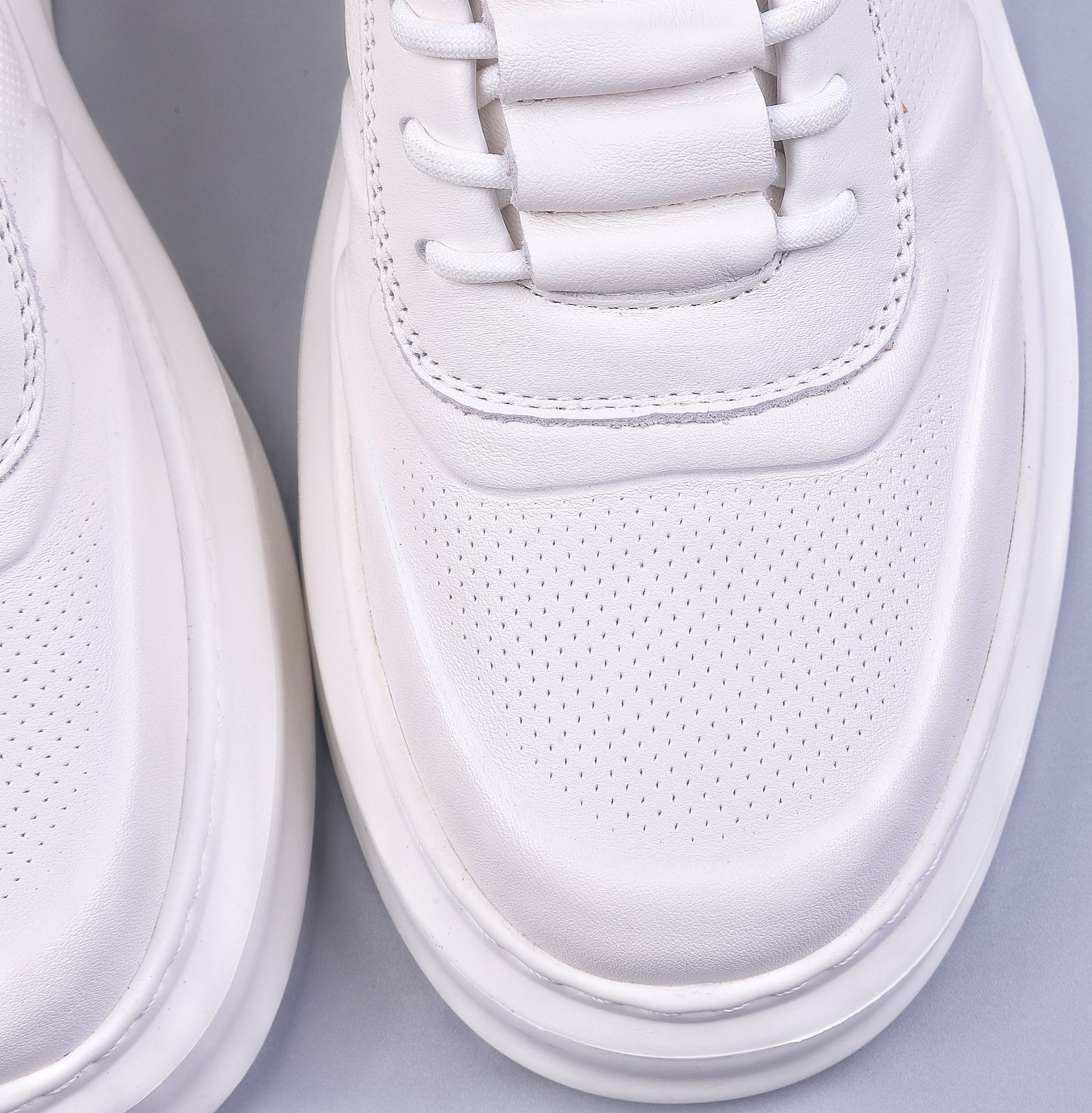 Ecco Aibu 2023 new four-season commuting style casual white shoes Huang Jingyu outdoor same style sneakers