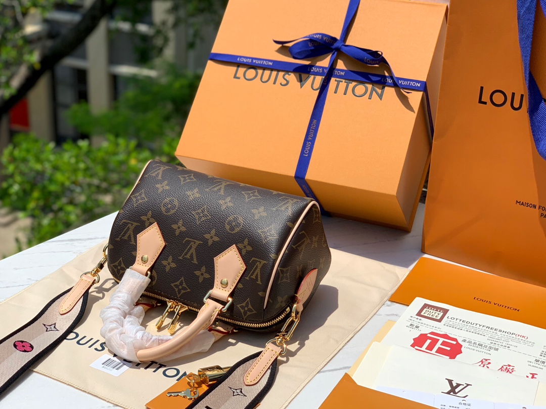 🌼m46234白肩带尺寸20 x 13 x 12CM百分百原厂货！S🌼Peedy Bandoulière