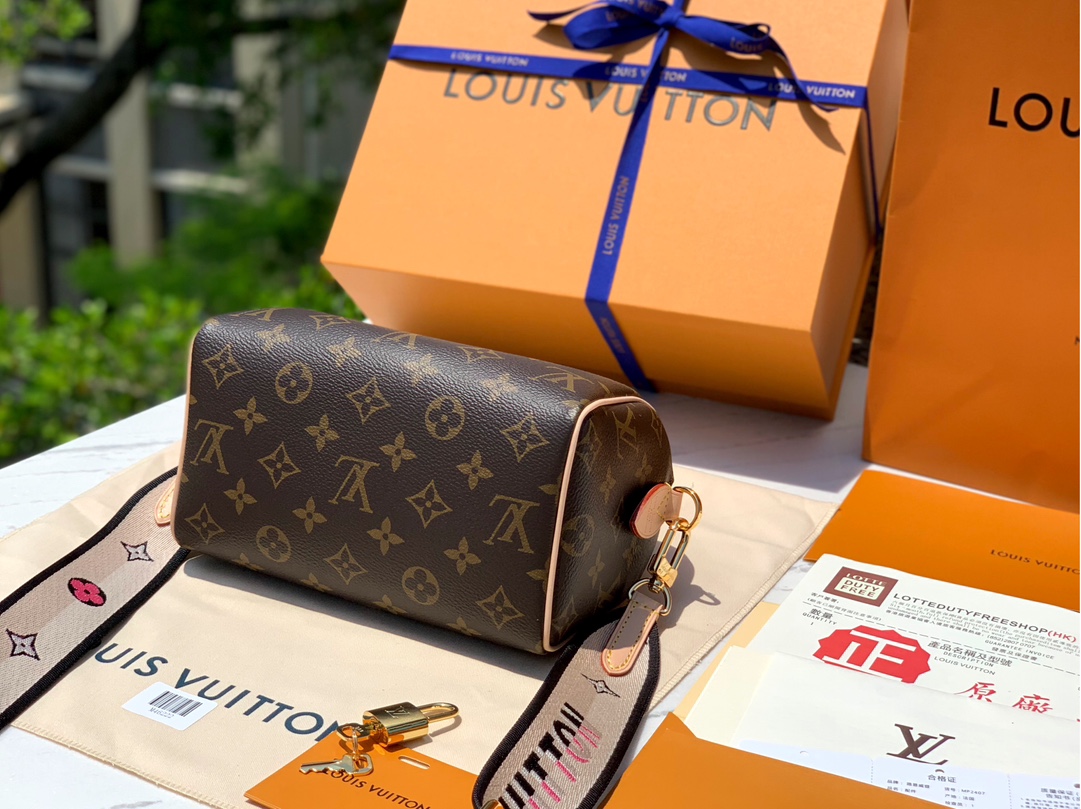 🌼m46234白肩带尺寸20 x 13 x 12CM百分百原厂货！S🌼Peedy Bandoulière