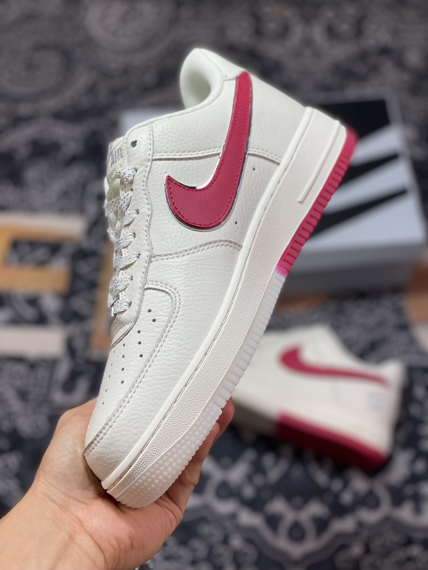 240 UNDEFEATED x Nike Air Force 1′07 Low”Beige/Red/Sliver 3M”空军一号经板鞋“米白红银车线五杠印花”BS9055-732