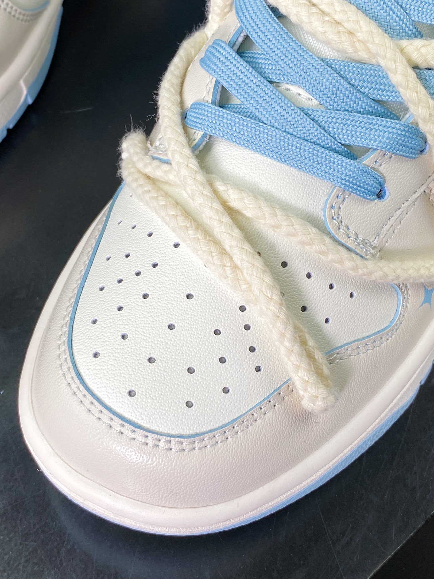 SB Dunk LowMilk White/Blue” dunk series low-cut sneakers ”stitched milk white calcium blue rope” DD1503-123