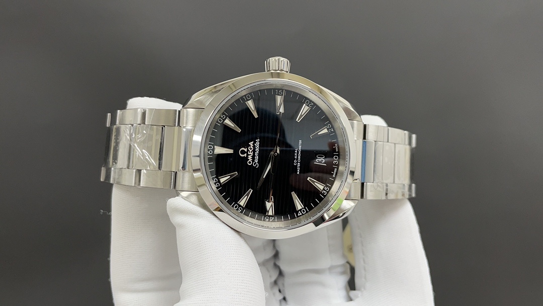 Omega 欧米茄 海马150