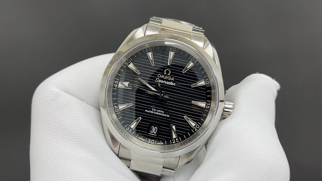 Omega 欧米茄 海马150