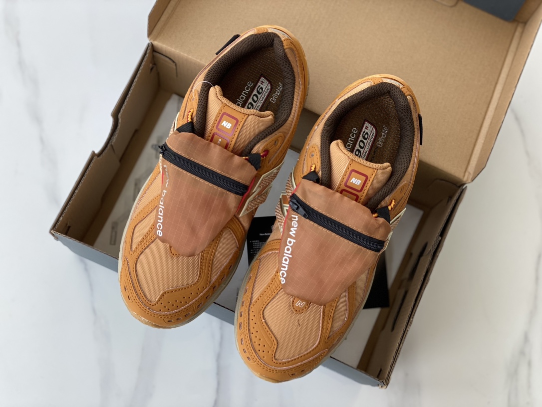 New Balance ML 1906 D Lovers Sneakers with Two-Density Inner Soles & Nergy Slow-Shock