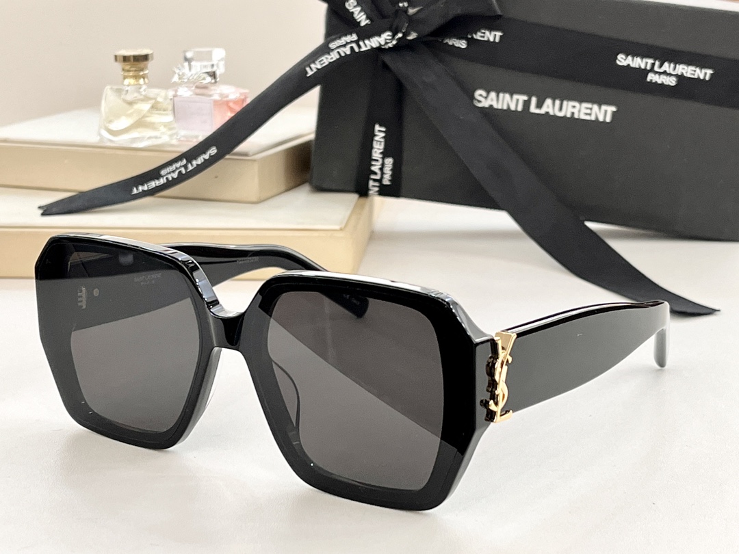  SAINT LAURENL 
YSL徽标
SLM118 
size：63口15-145✔️

