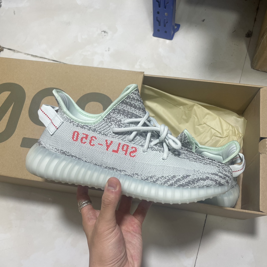 Serie Yeezy 350 B37571