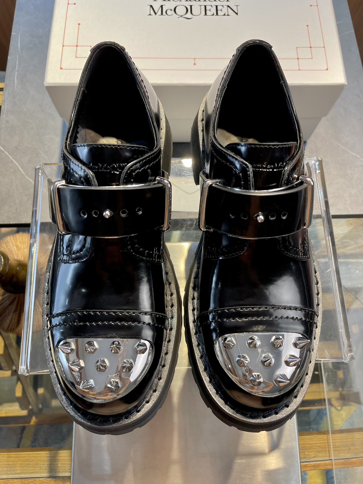 Zapatos Monk con hebilla y punta de hierro con remaches de suela gruesa de McQueen real Hebilla Rave Mcqueen …