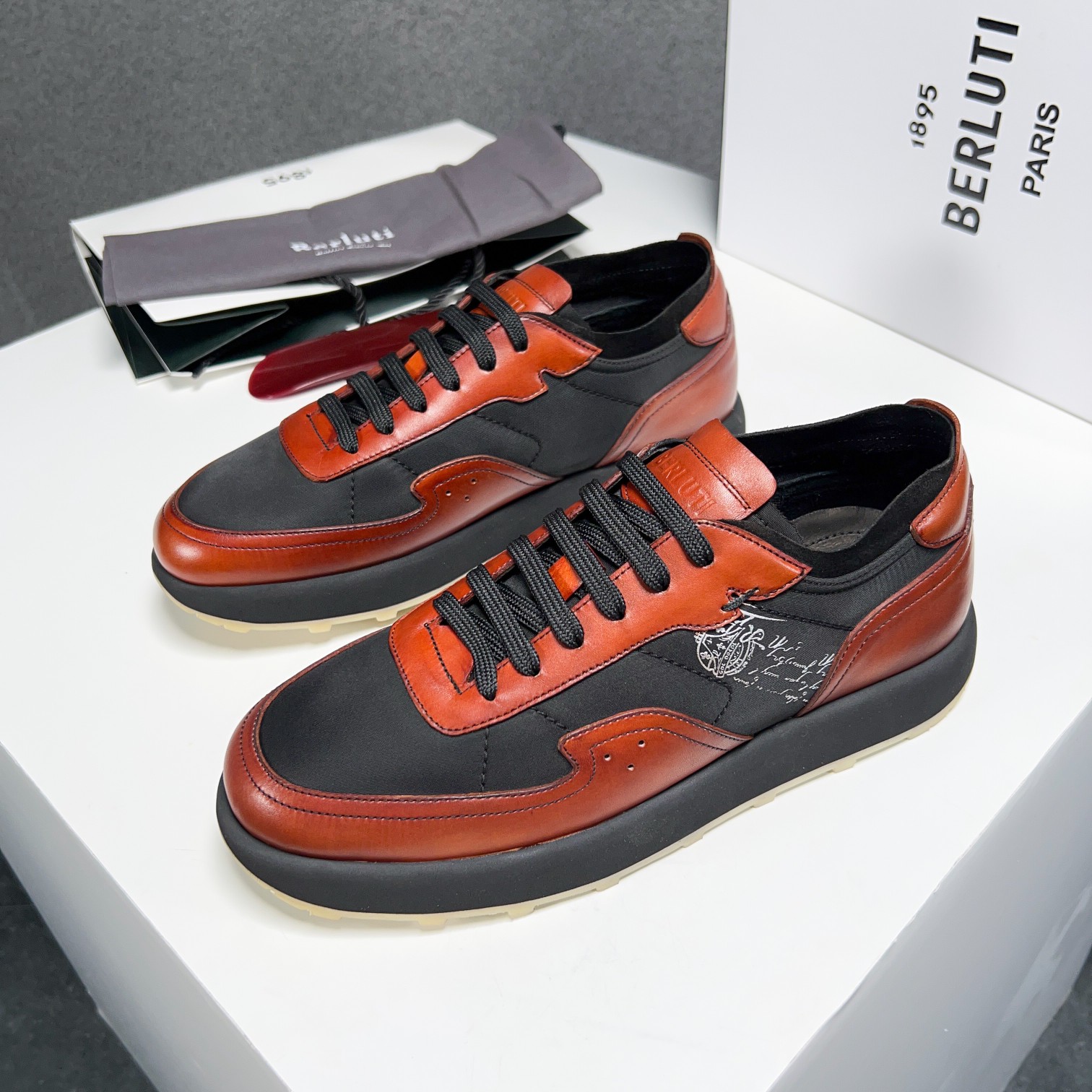 Berlut* Berluti primavera y verano nuevo ligero Track zapatillas de deporte de cuero y nylon precio 