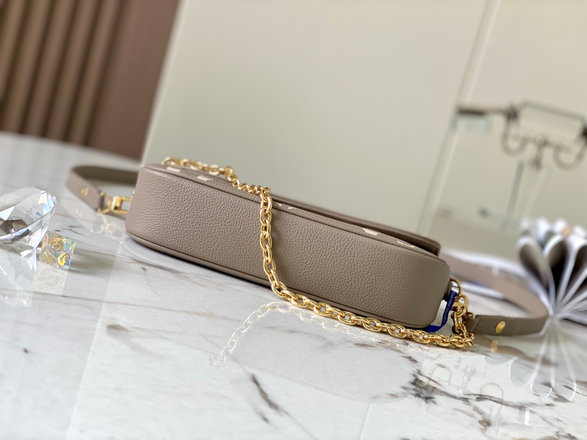 特级原厂皮全钢五金M82154大象灰色丝印压花WalletOnChain手袋取材Monogram帆布灵感