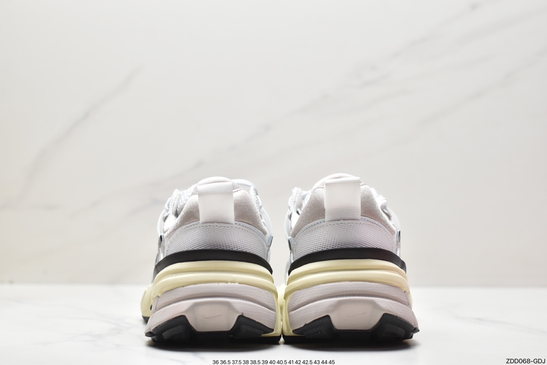 230 NIKE V2K RUN跑步鞋复古风潮 网面透气运动鞋 FD0736-101