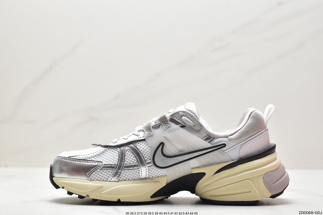 230 NIKE V2K RUN跑步鞋复古风潮 网面透气运动鞋 FD0736-101