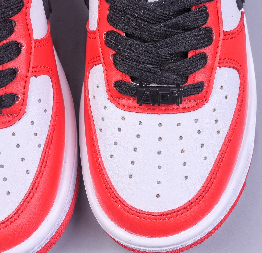 200 AMBUSH Nike Air Force1 Low 全身采用皮革打造  DV3464-004