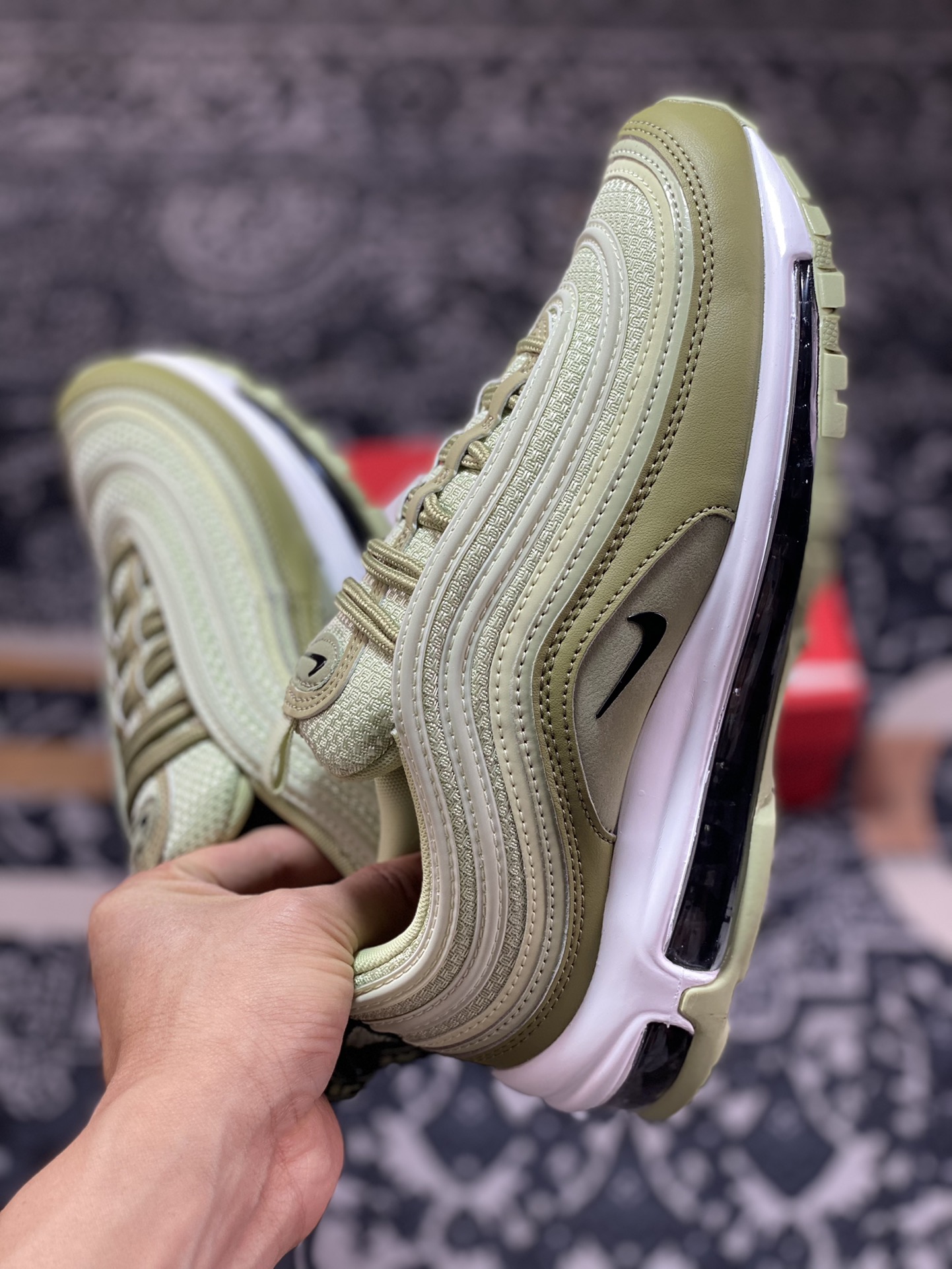 Nike Air Max 97 ”Olive Aura” retro air cushion all-match casual sports jogging shoes ”olive green black and white” CI7388-301